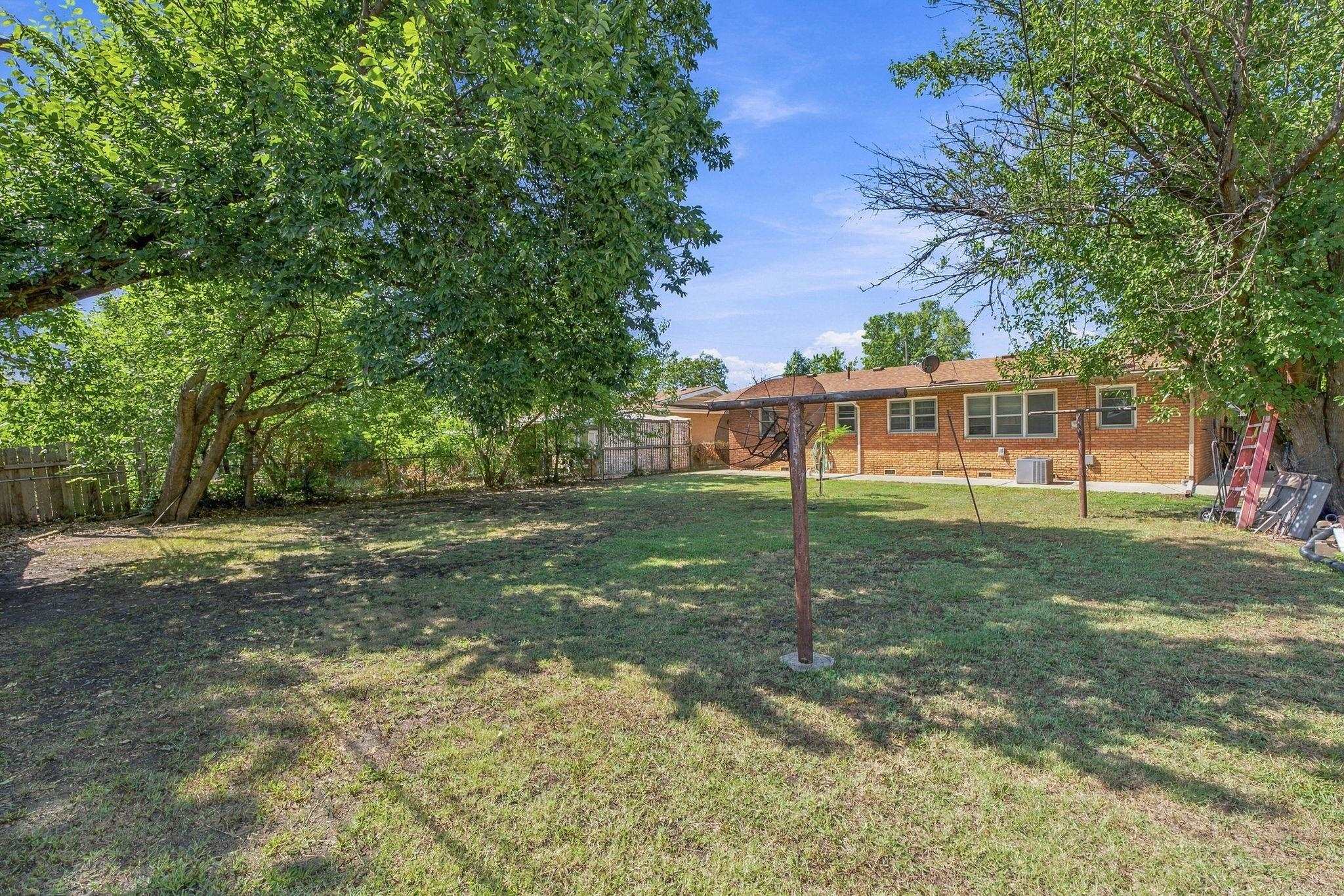 2916 S Bennett Property Photo 18