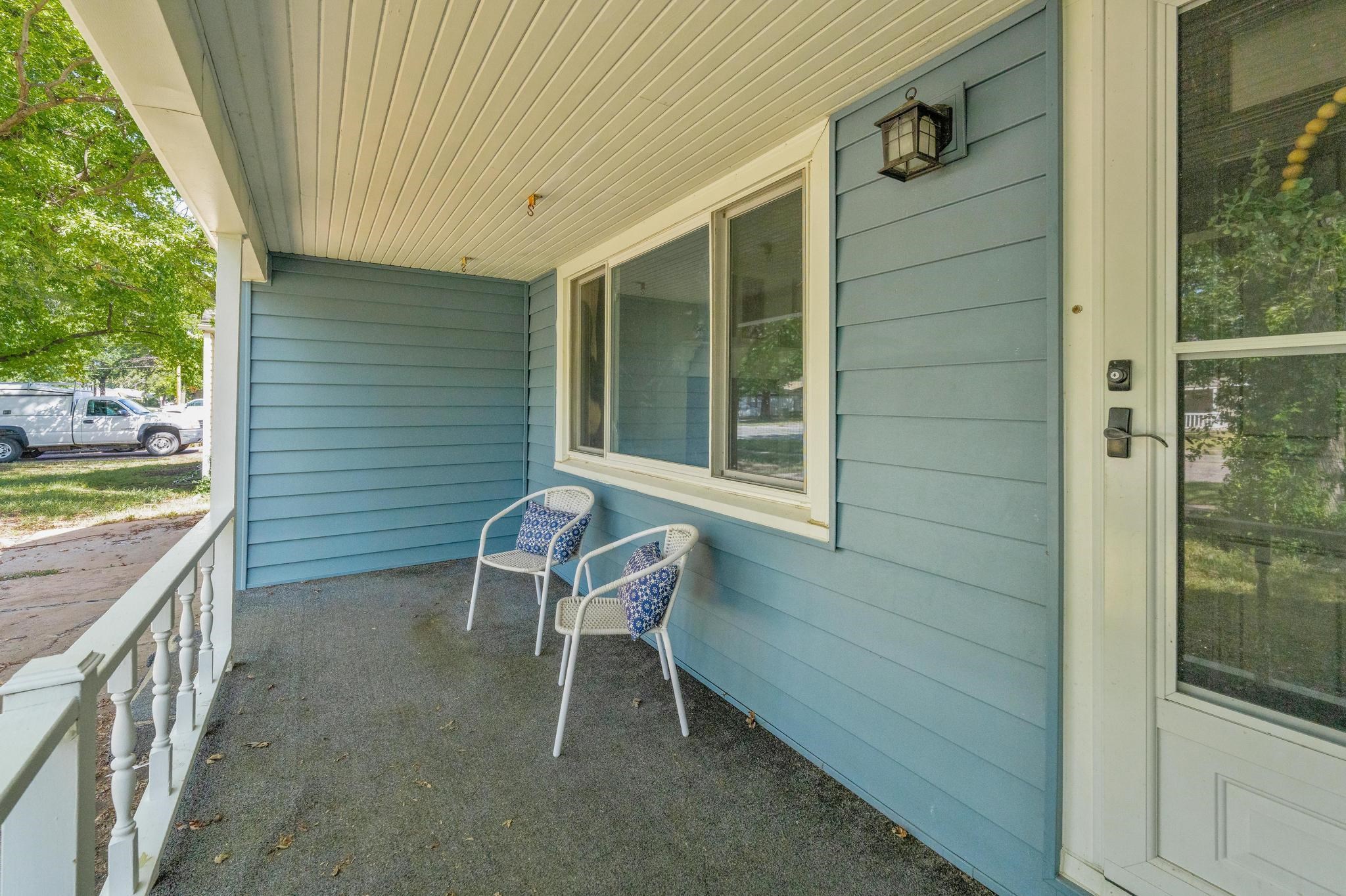 822 S Edgemoor St Property Photo 2