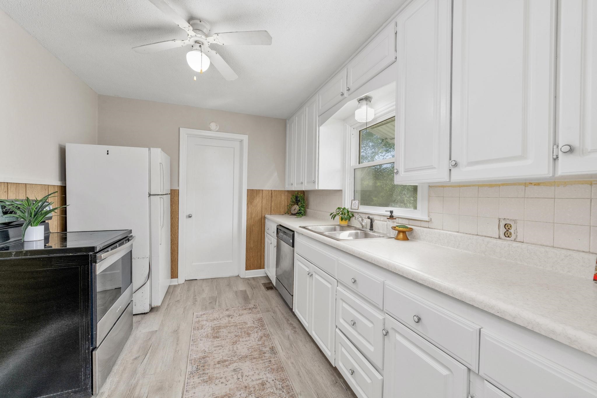822 S Edgemoor St Property Photo 12