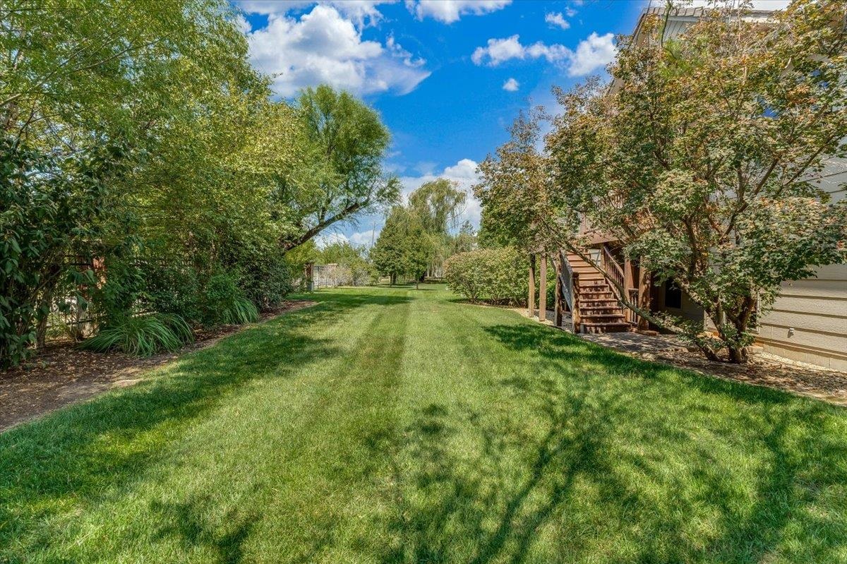 607 18th Fairway Property Photo 34