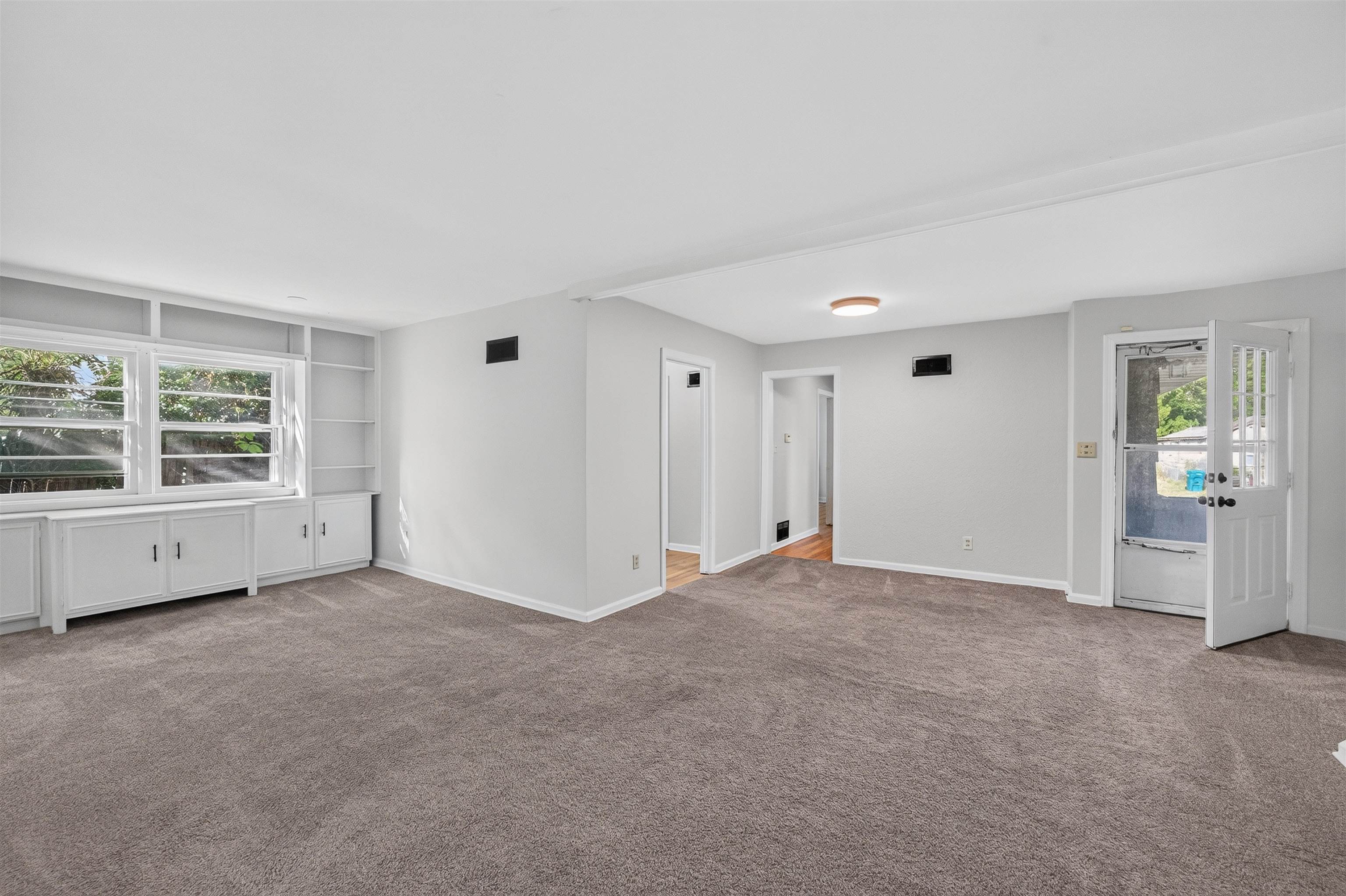 850 N Chautauqua Ave Property Photo 5