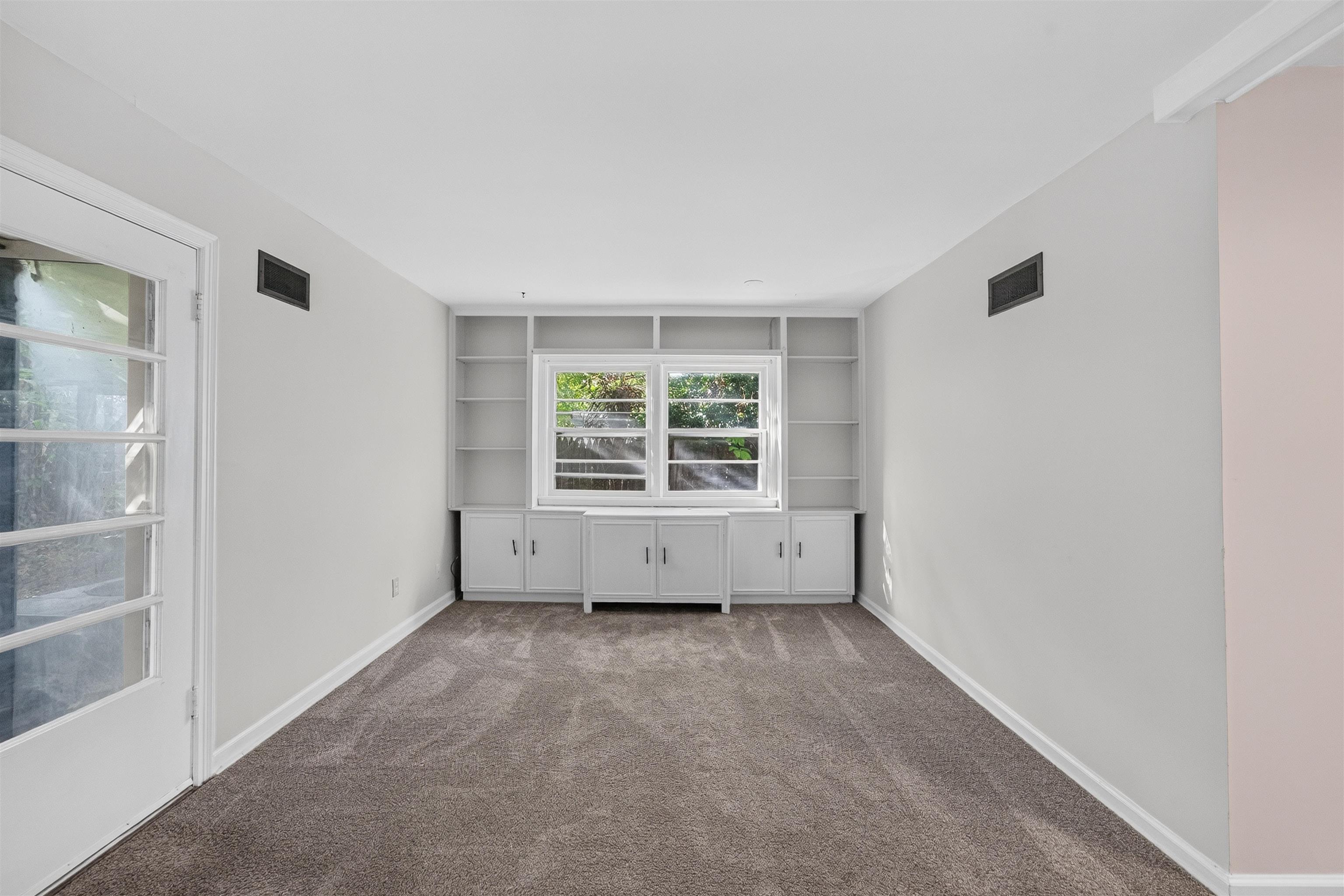 850 N Chautauqua Ave Property Photo 6