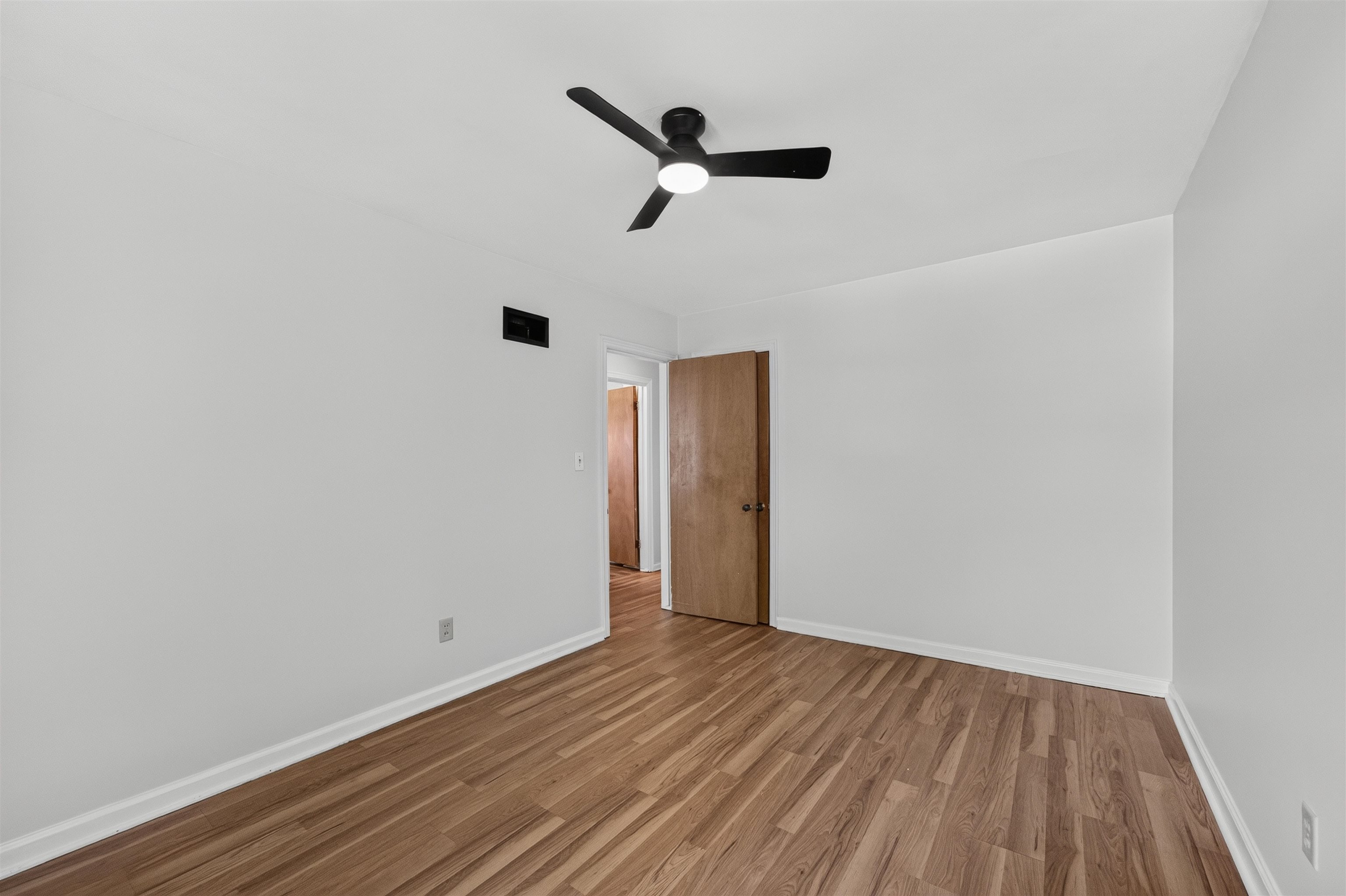 850 N Chautauqua Ave Property Photo 18