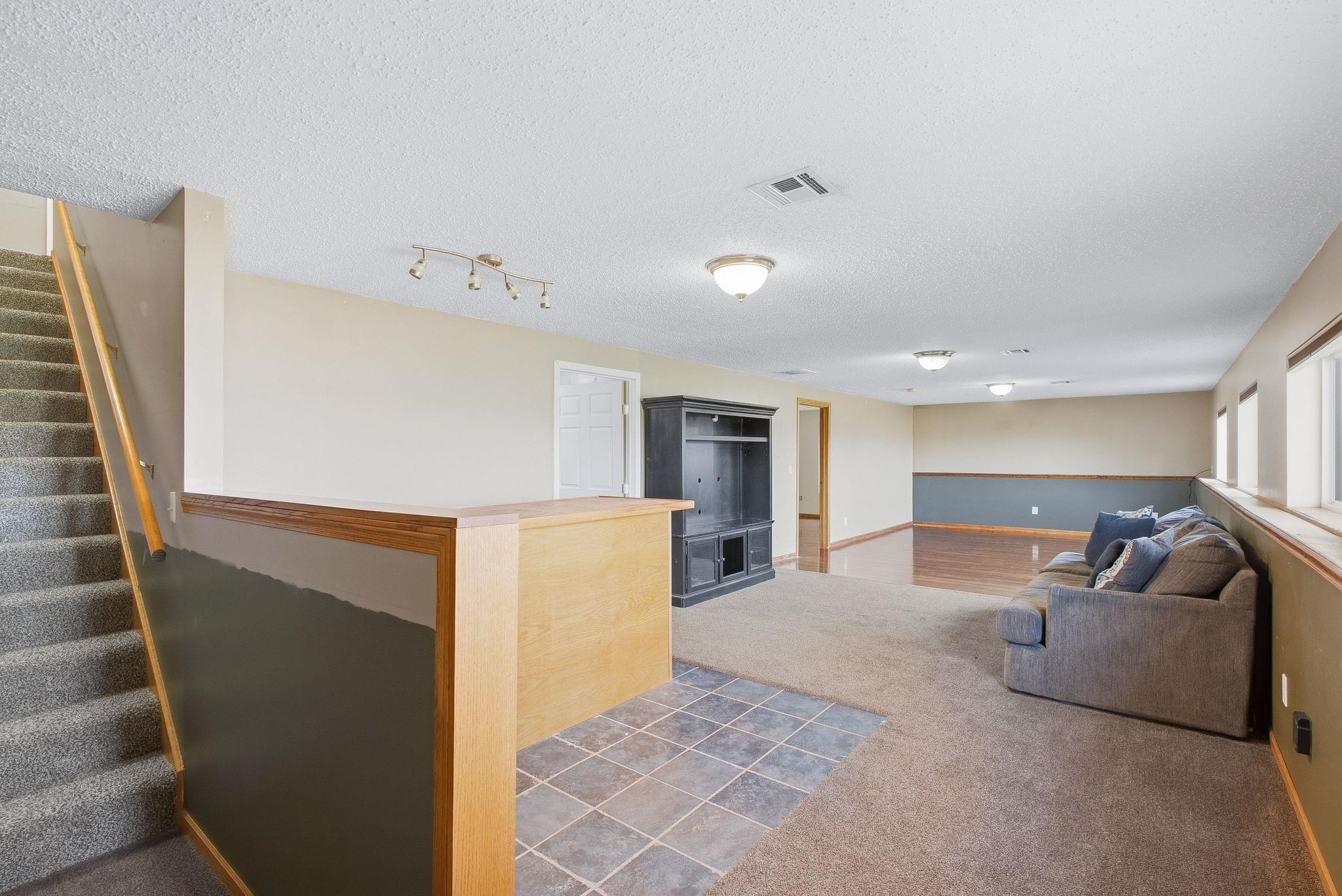 806 W Goldie St Property Photo 18