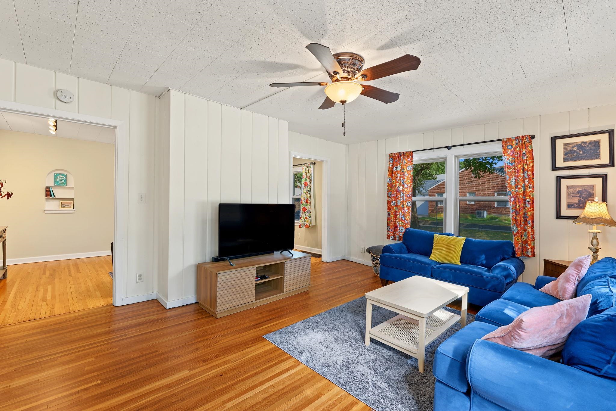 155 N Bleckley Property Photo 8
