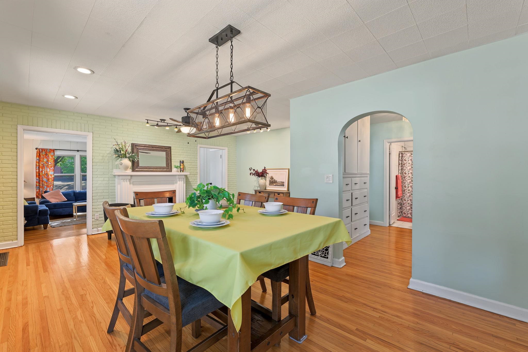 155 N Bleckley Property Photo 12