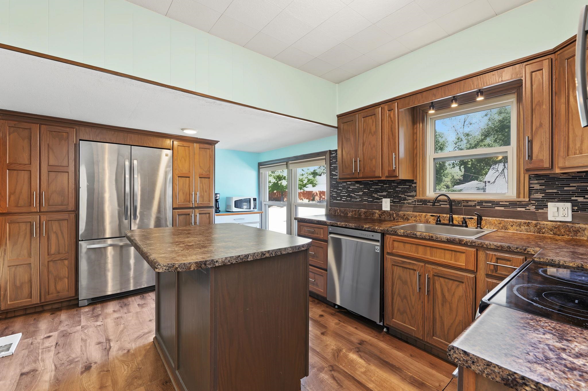 155 N Bleckley Property Photo 15