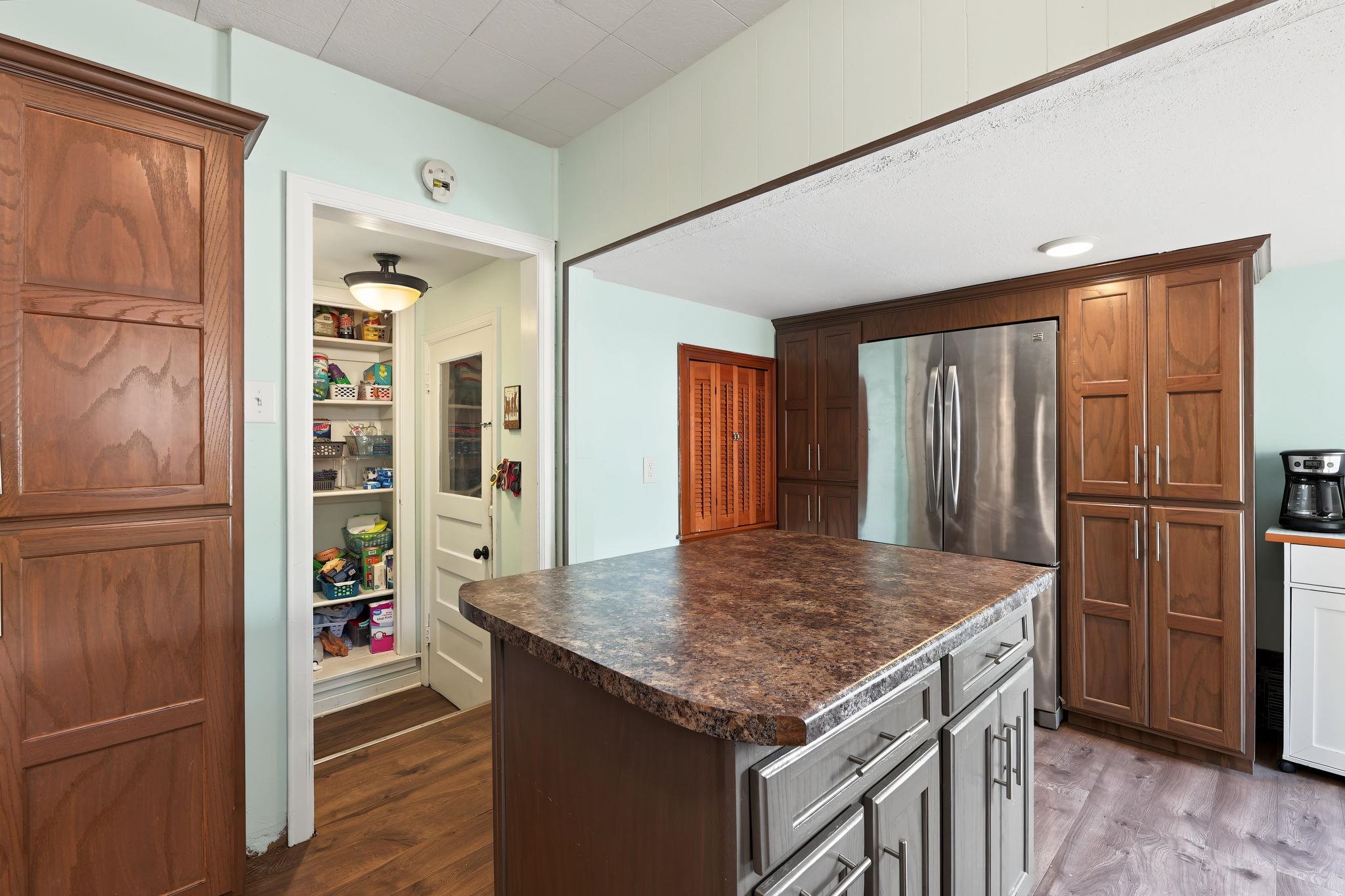 155 N Bleckley Property Photo 16
