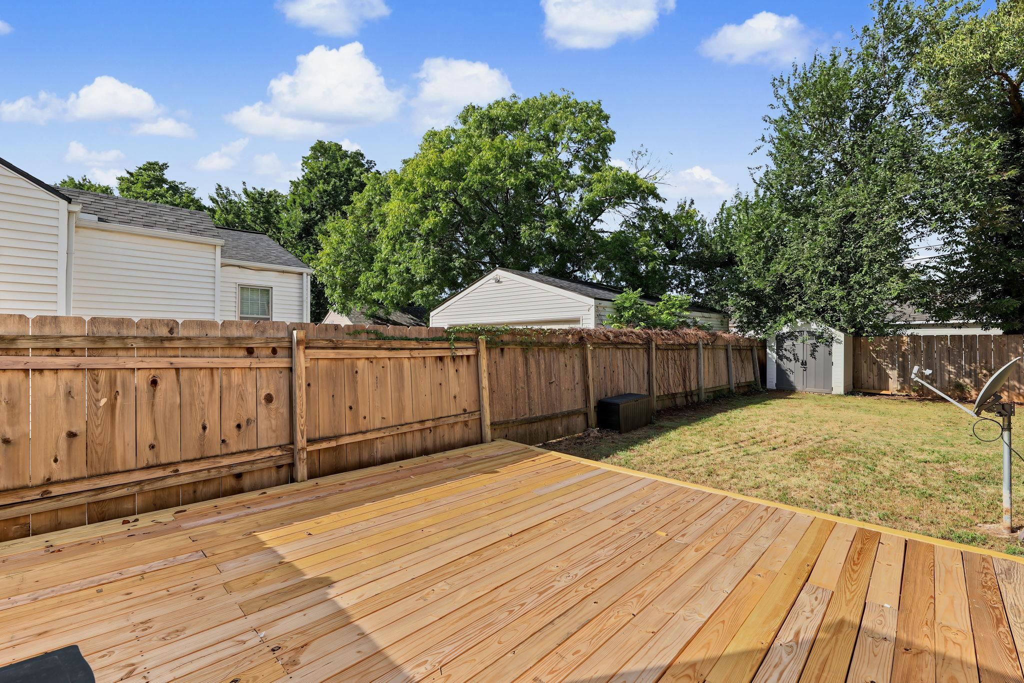 155 N Bleckley Property Photo 34