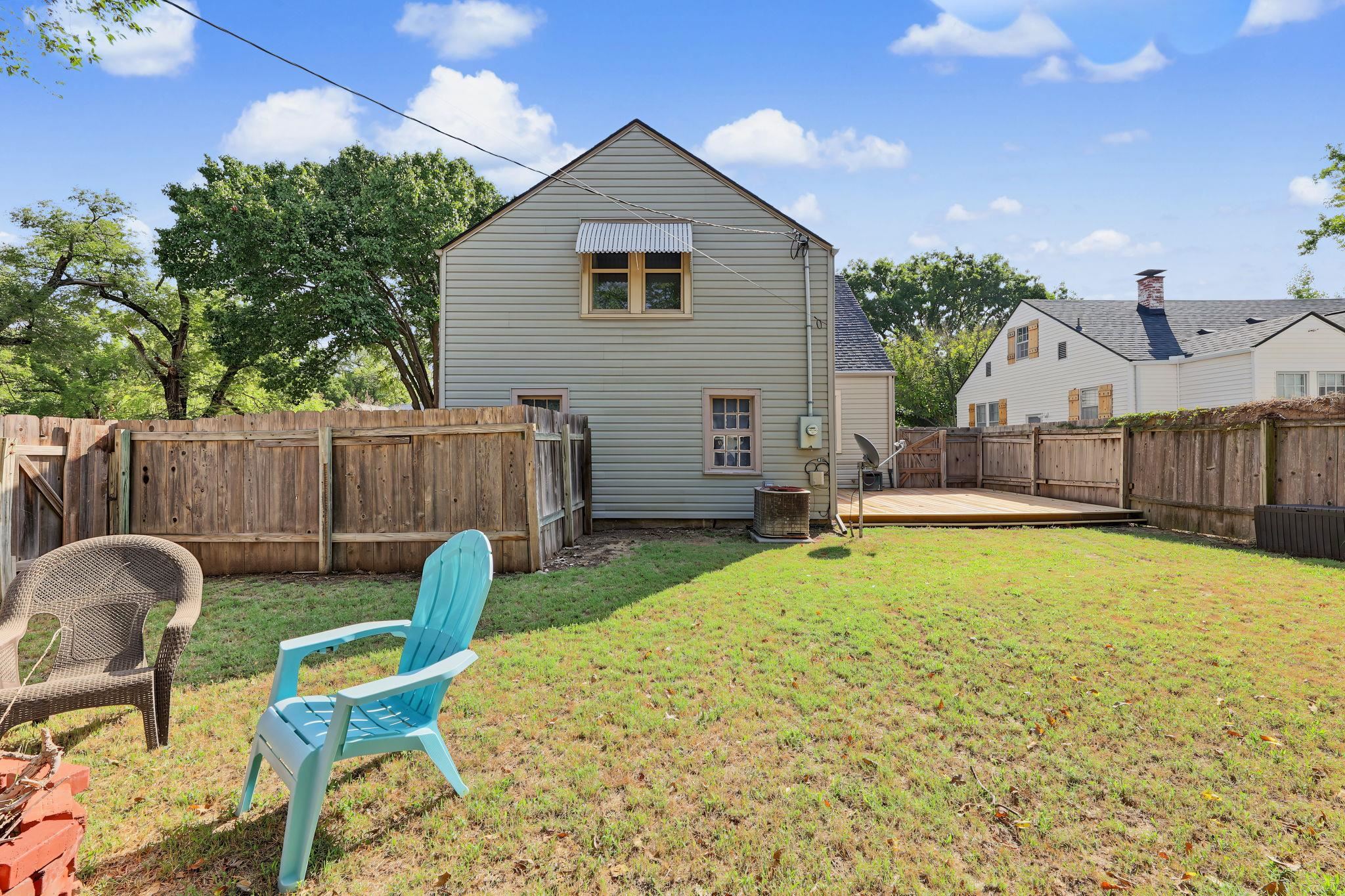 155 N Bleckley Property Photo 36