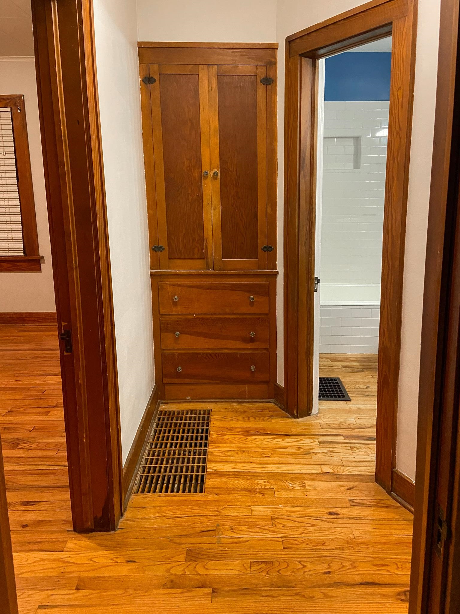 810 S Madison Ave Property Photo 12