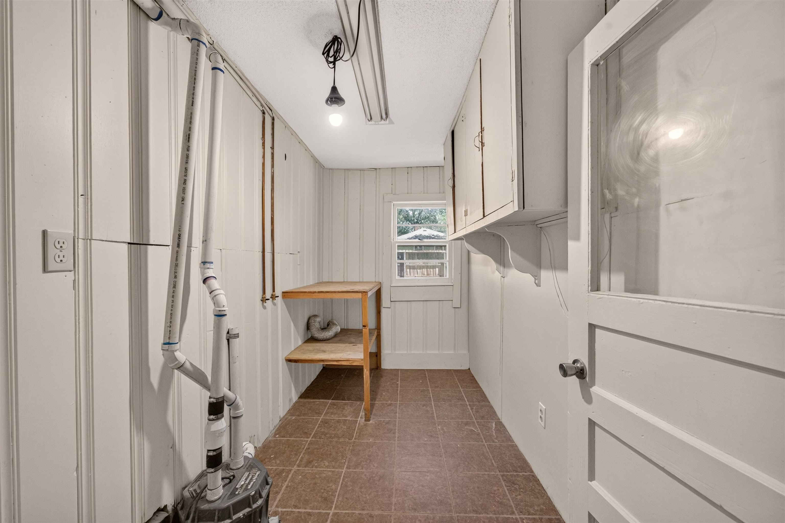 1008 Waverly St Property Photo 24