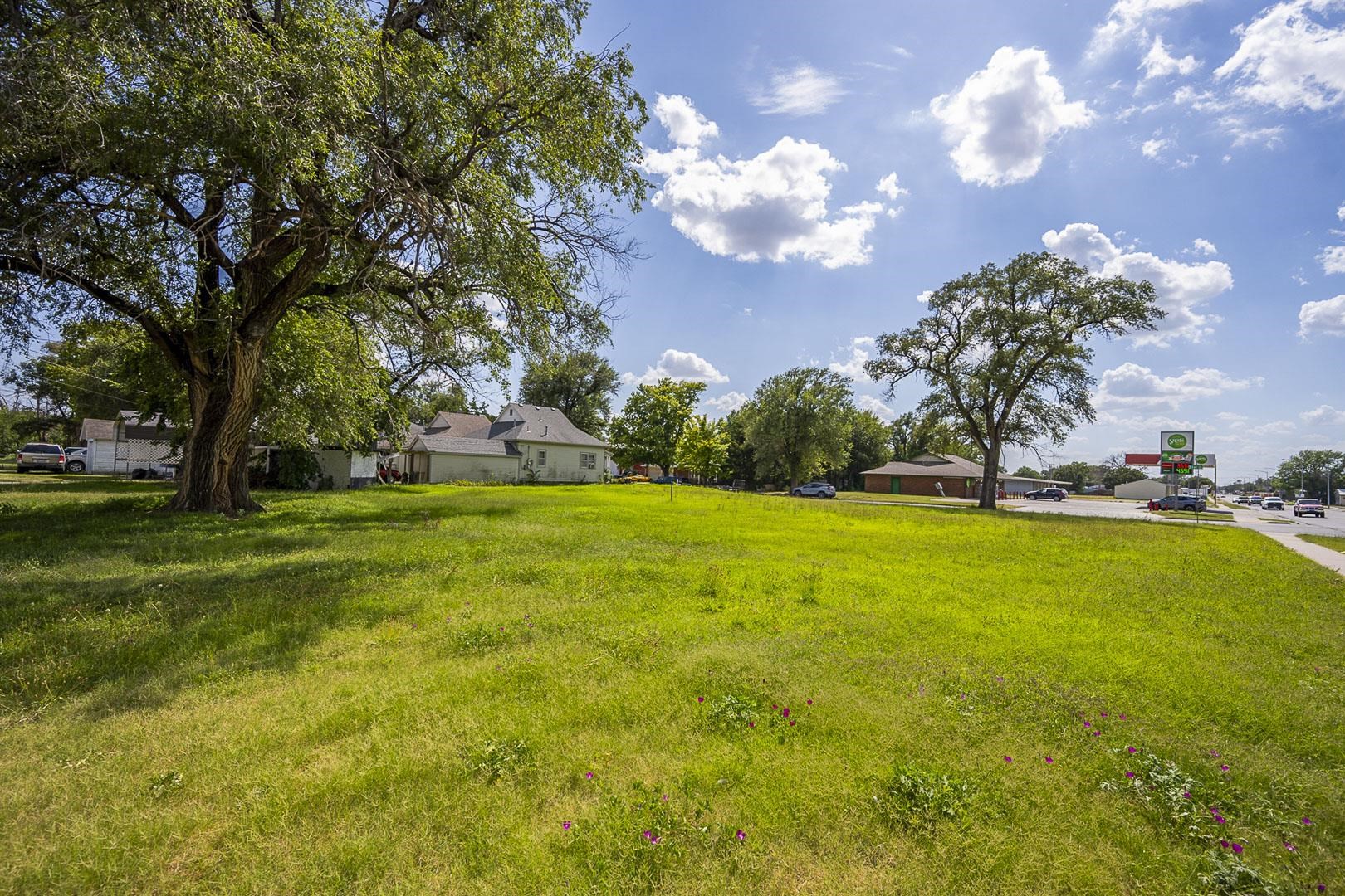 0.40 Acres On E 4th Property Photo 8