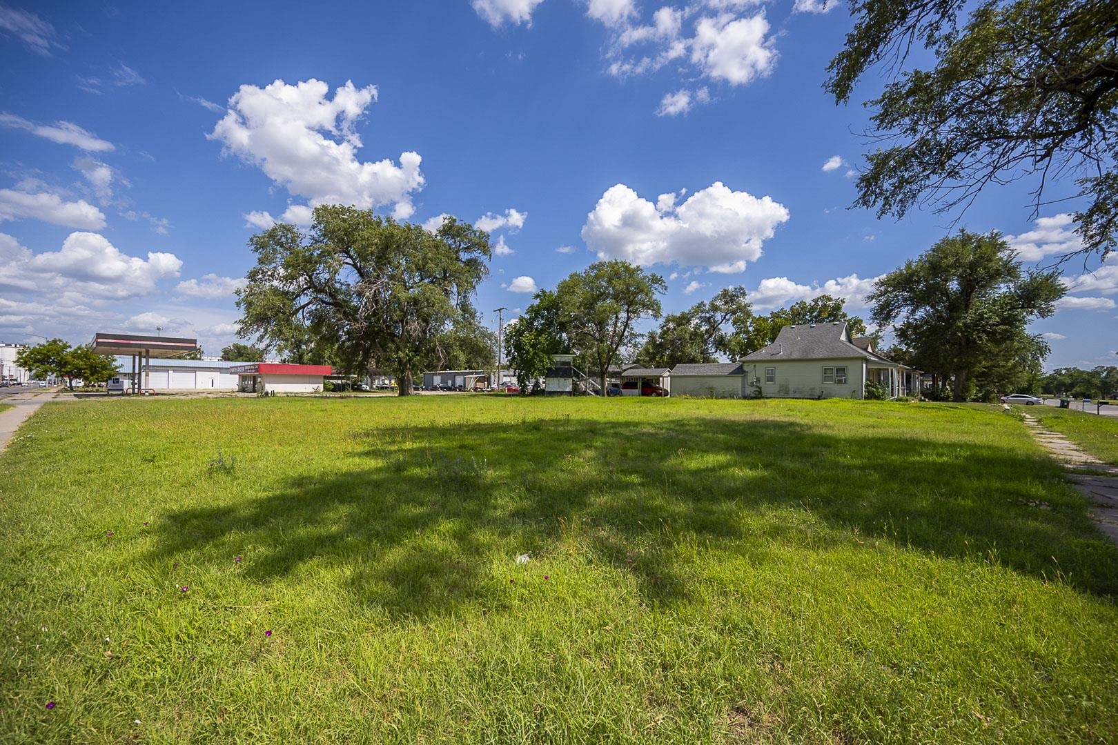 0.40 Acres On E 4th Property Photo 9