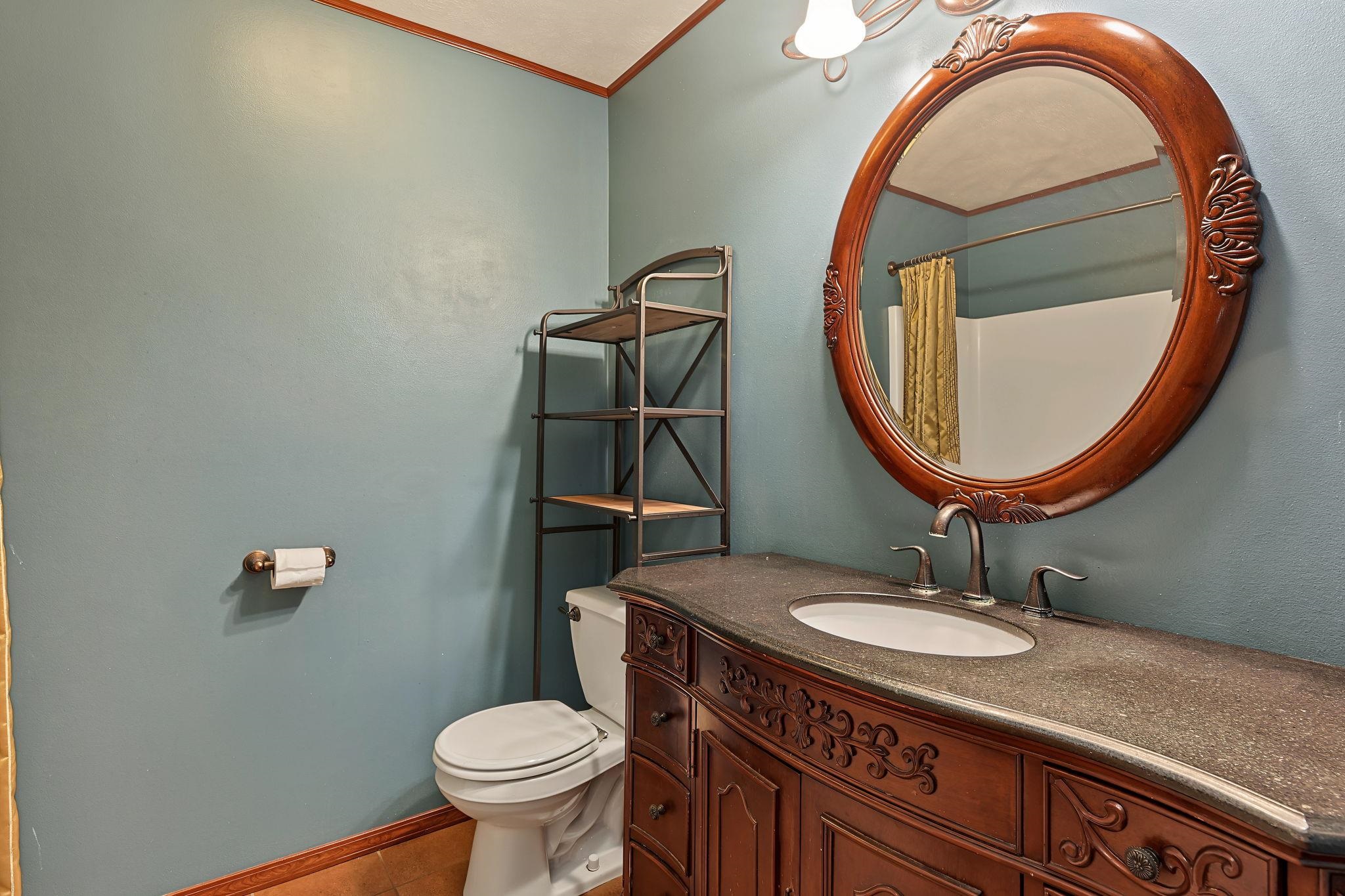 2553 N Hazelwood Property Photo 22