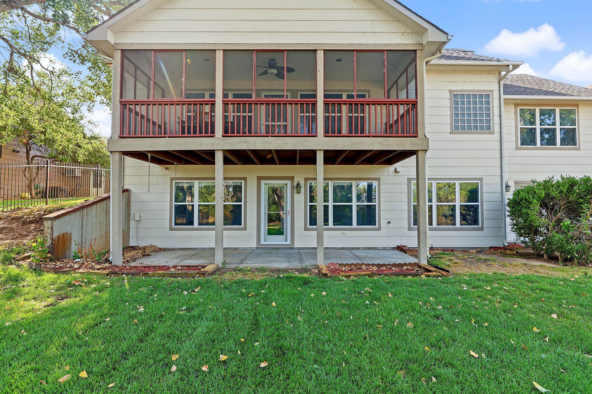 2553 N Hazelwood Property Photo 35