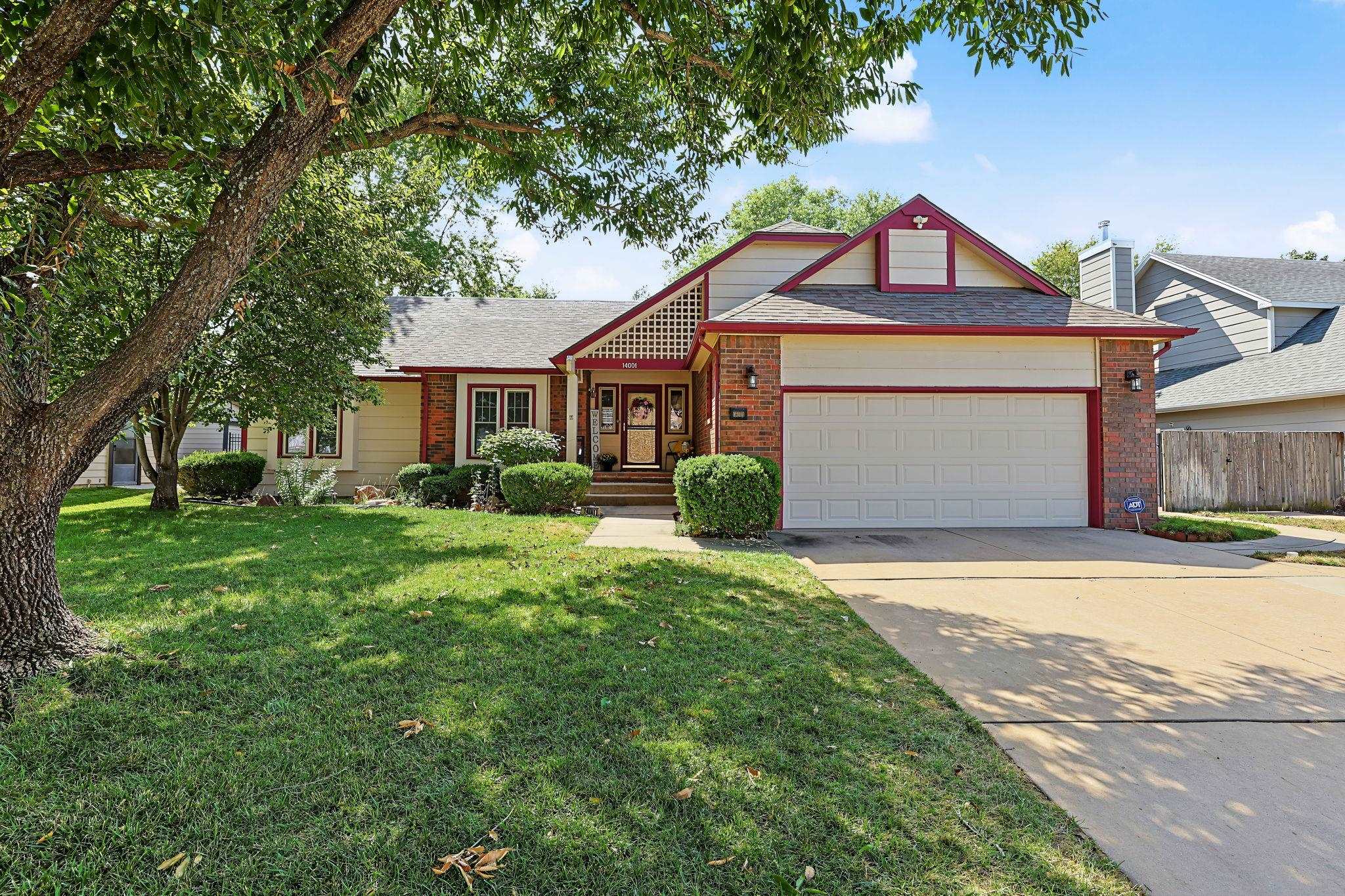 14001 E Lakeview Dr Property Photo 3