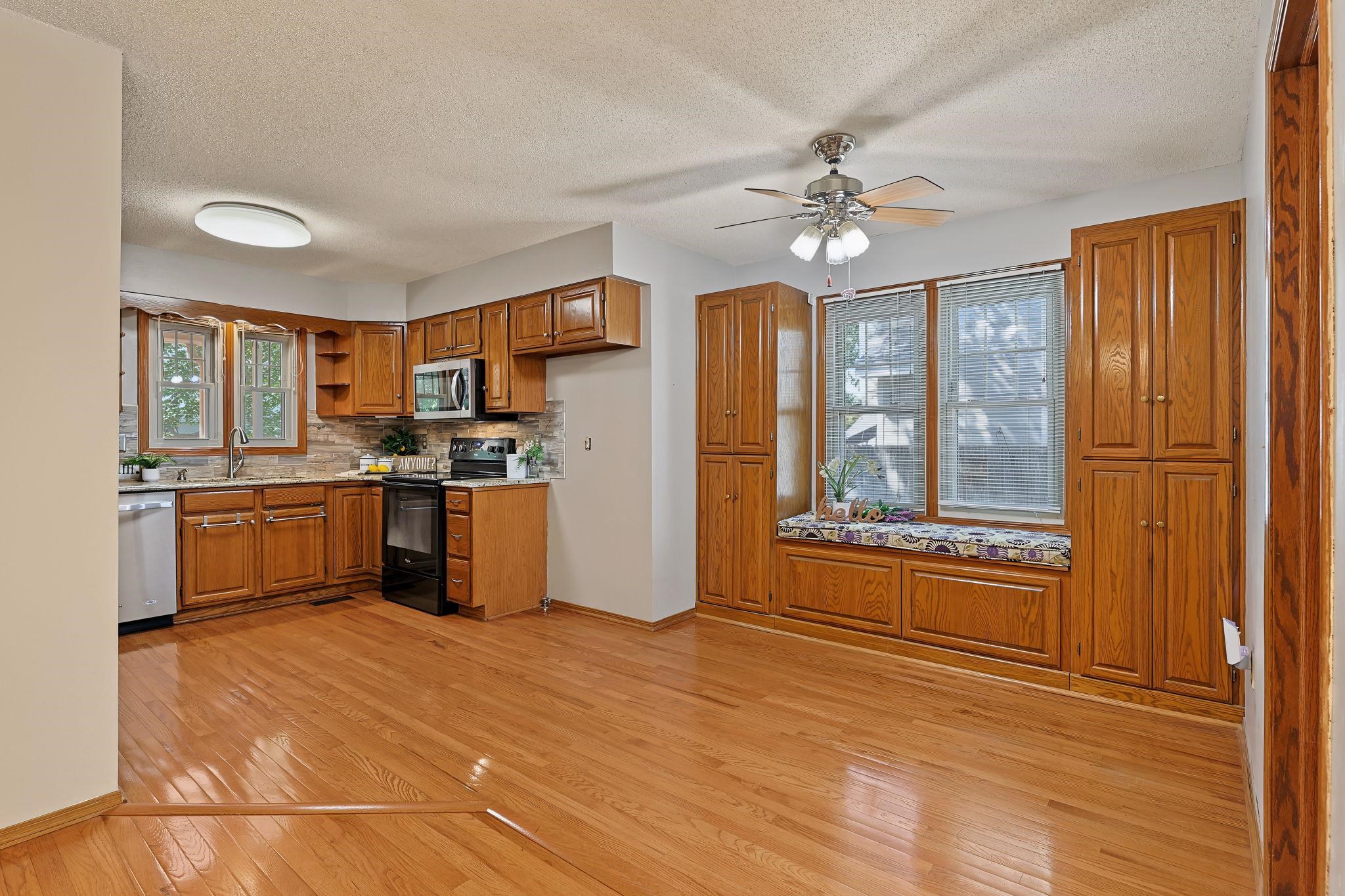 14001 E Lakeview Dr Property Photo 9