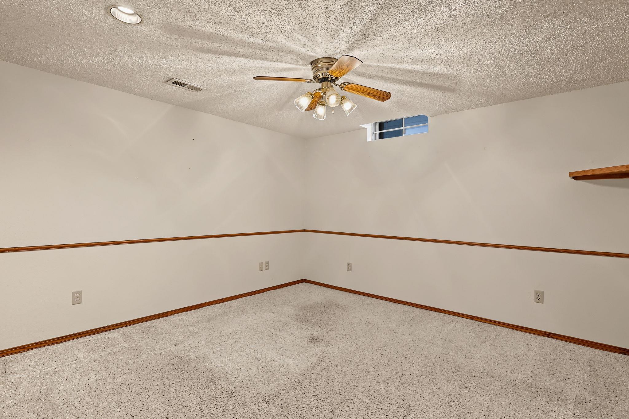 14001 E Lakeview Dr Property Photo 25