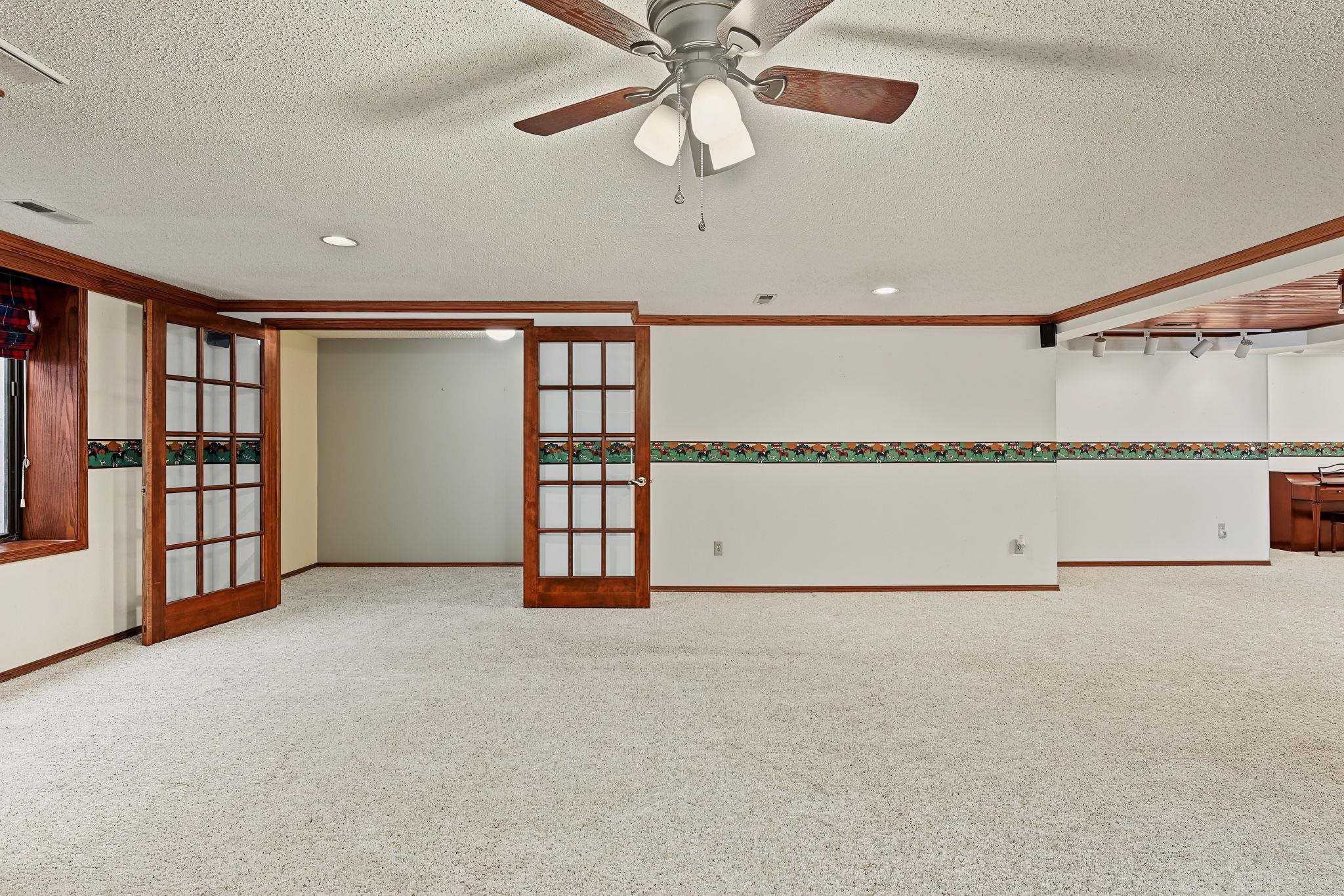 14001 E Lakeview Dr Property Photo 27