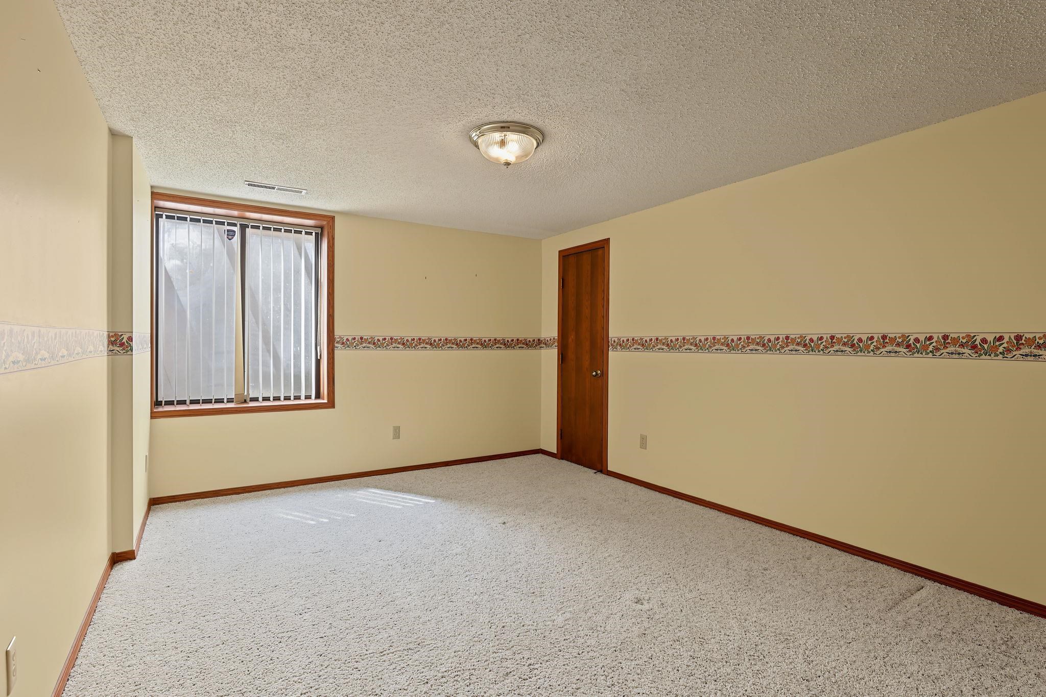 14001 E Lakeview Dr Property Photo 28