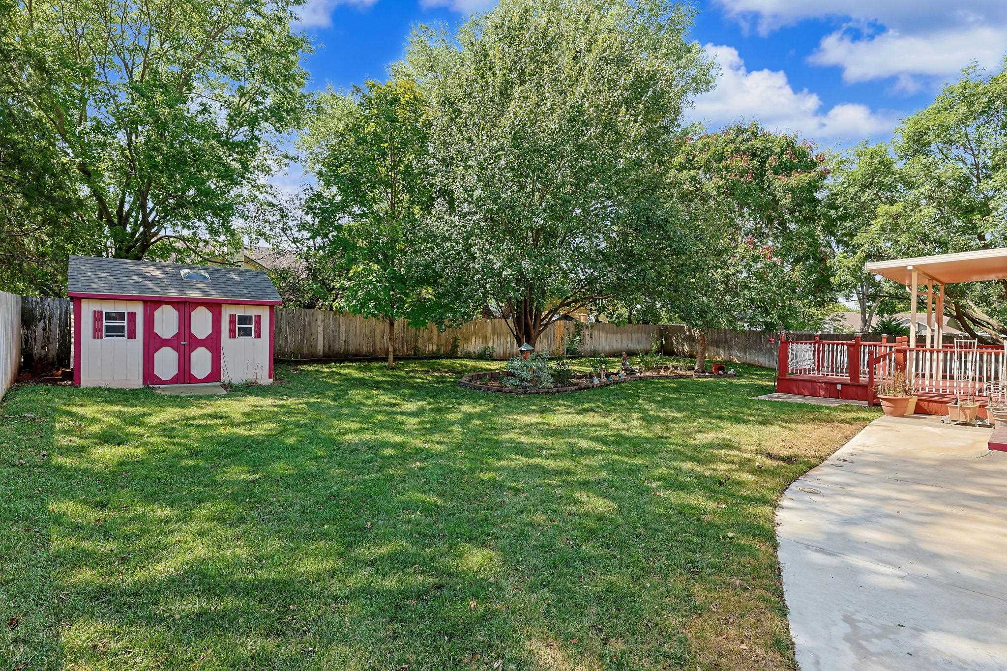 14001 E Lakeview Dr Property Photo 32
