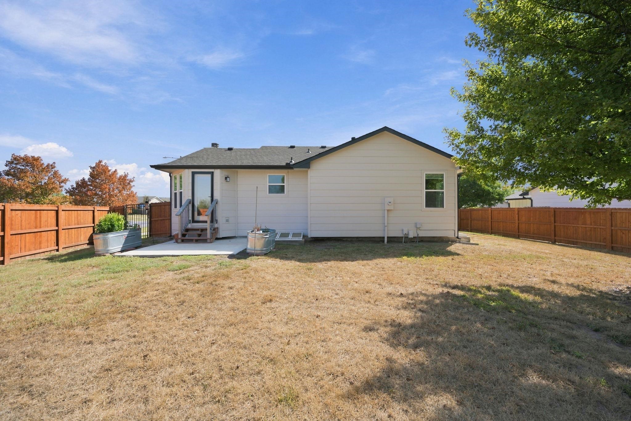 1257 N Seasons St Property Photo 28