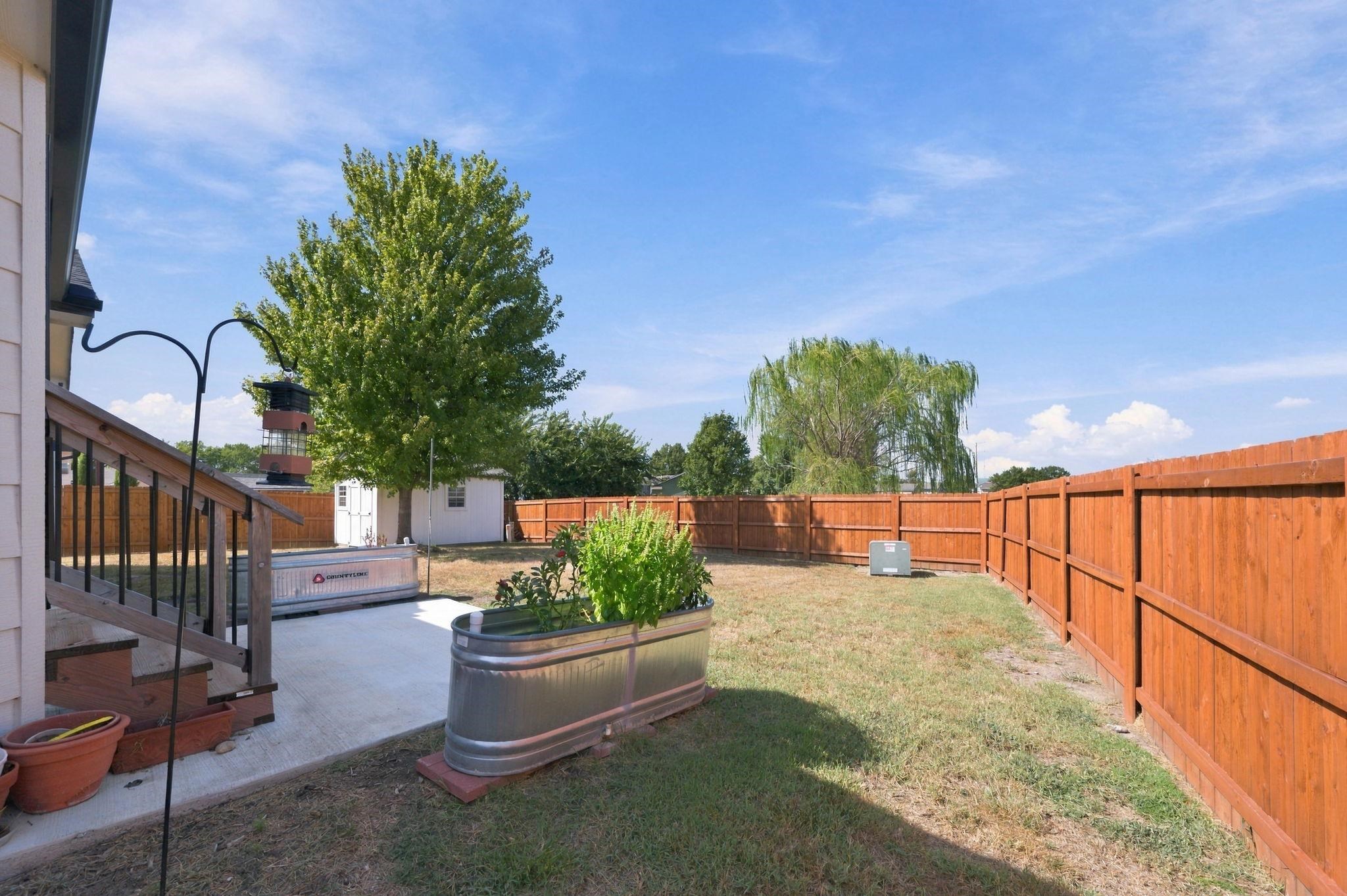 1257 N Seasons St Property Photo 31