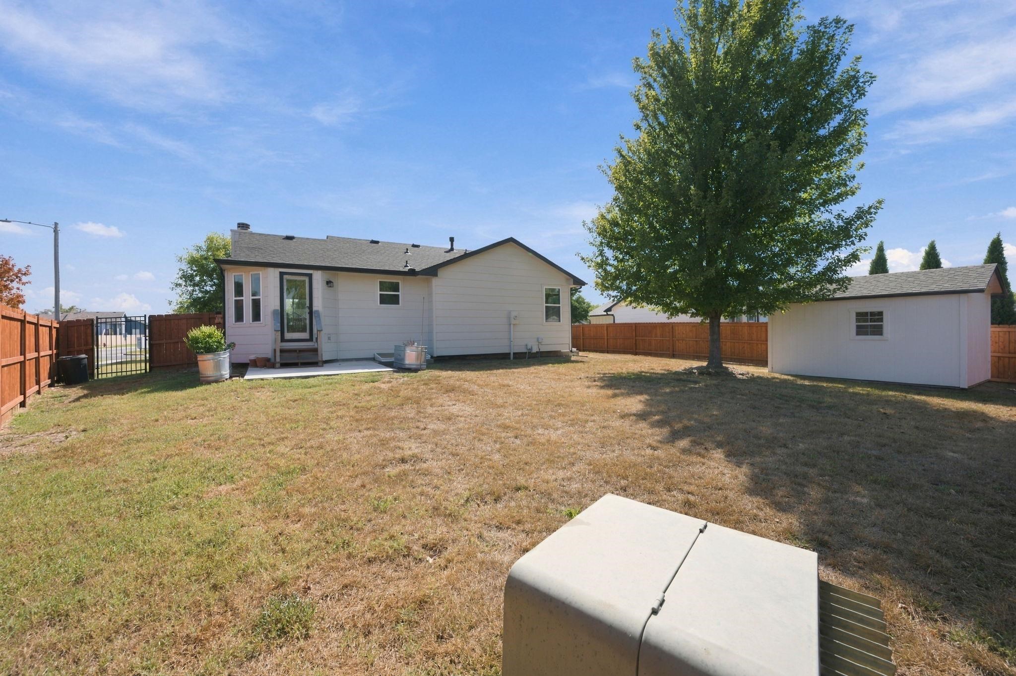 1257 N Seasons St Property Photo 32