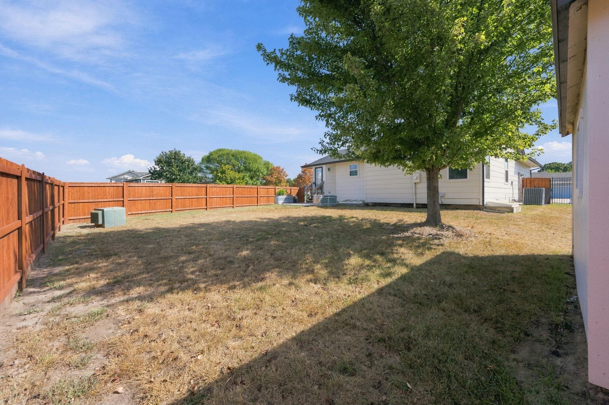 1257 N Seasons St Property Photo 33