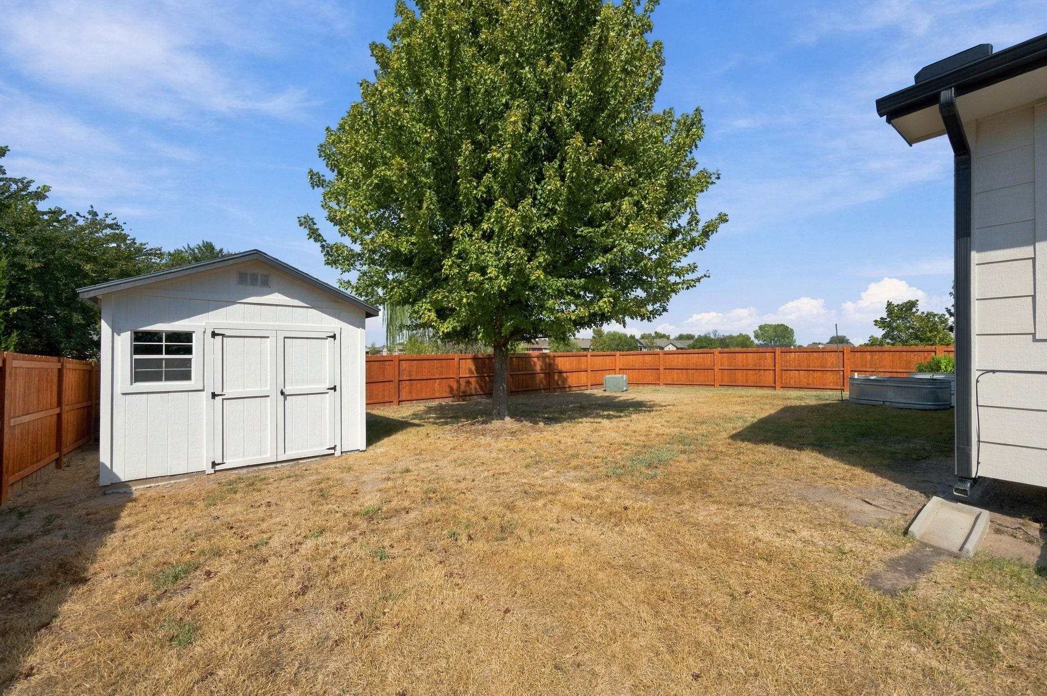 1257 N Seasons St Property Photo 35