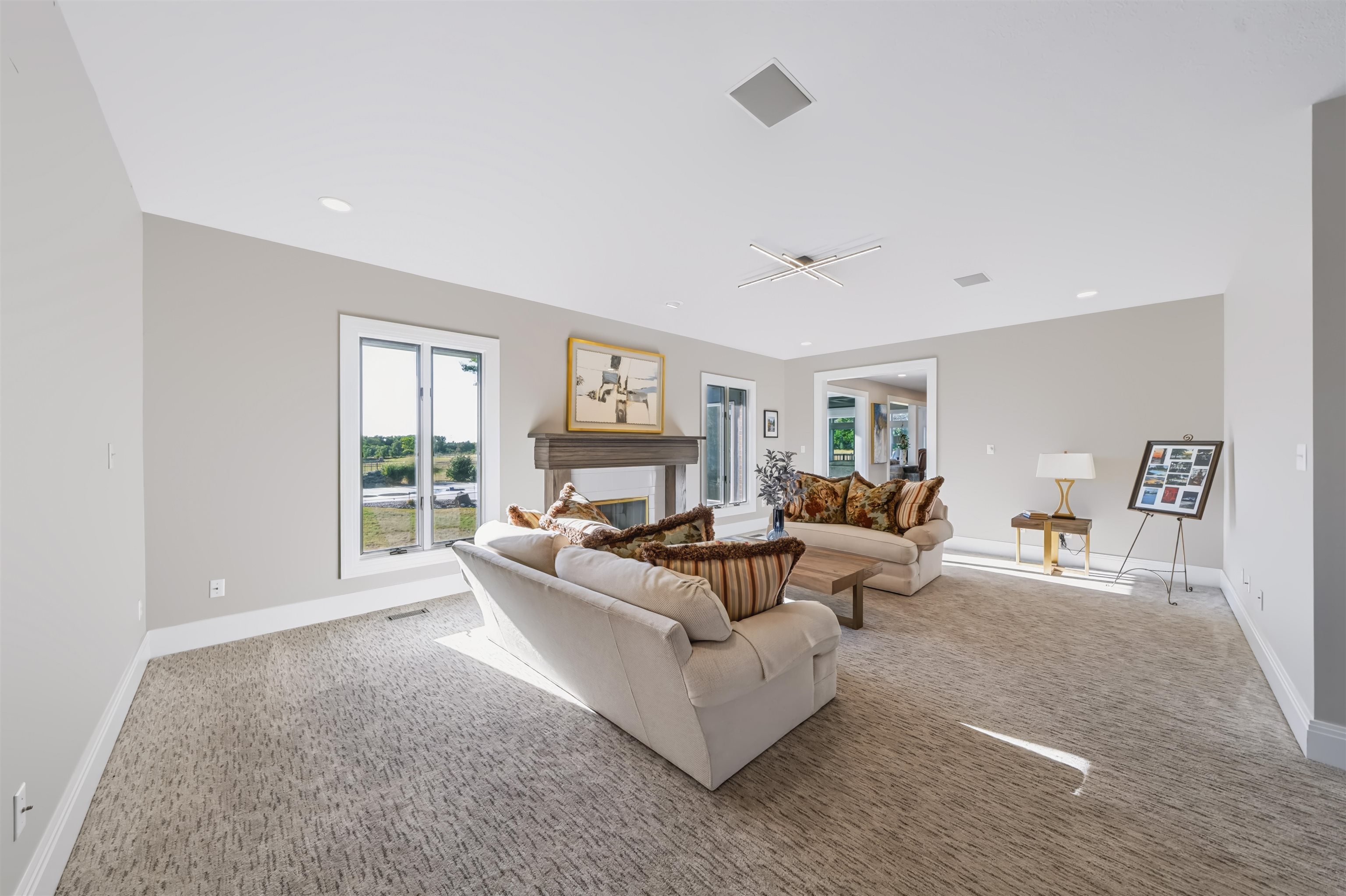 129 Springgate Property Photo 4