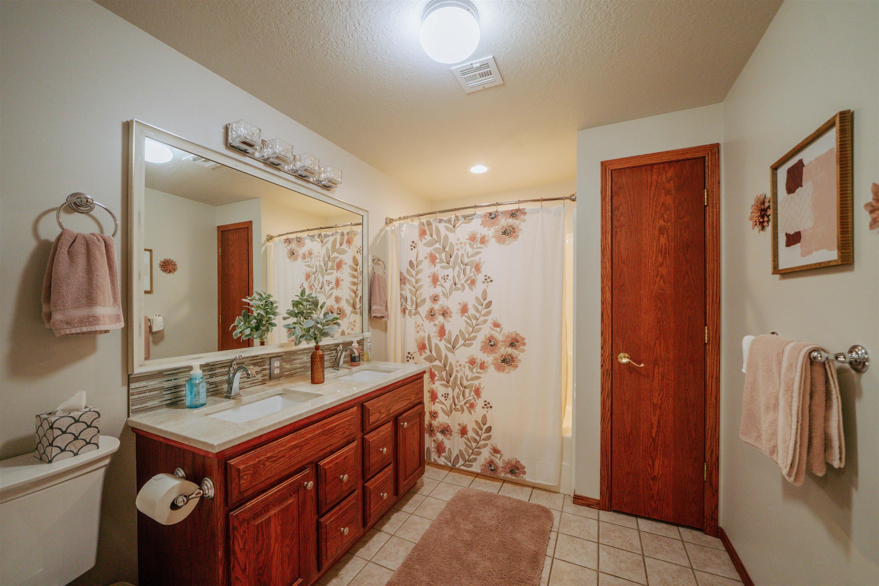 129 Springgate Property Photo 17
