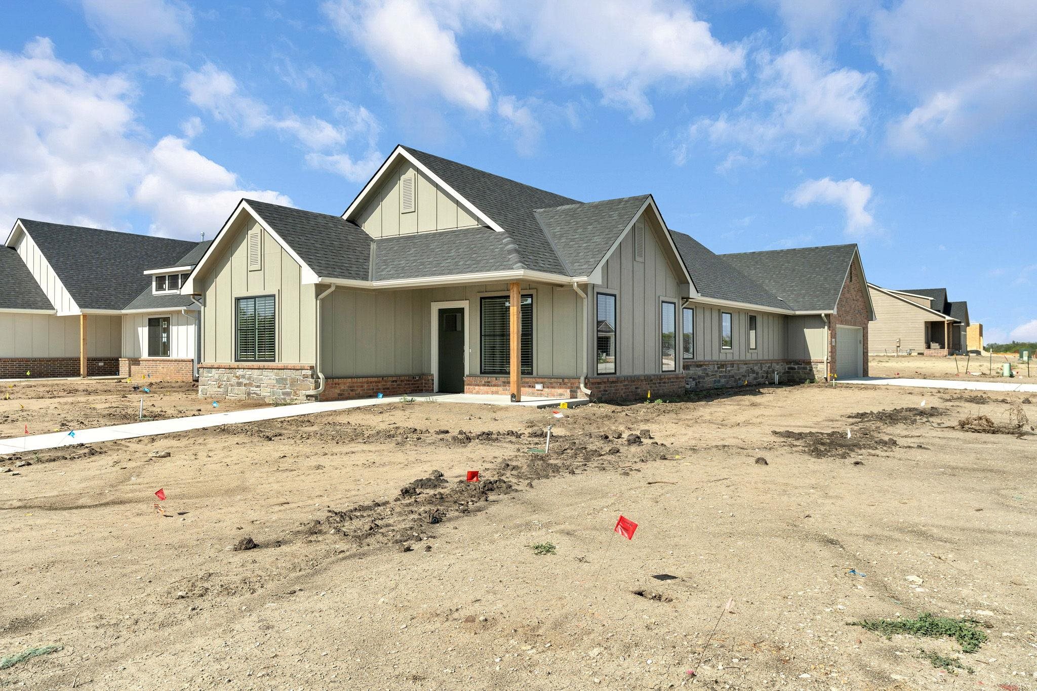 5854 Central Park Court Property Photo 1