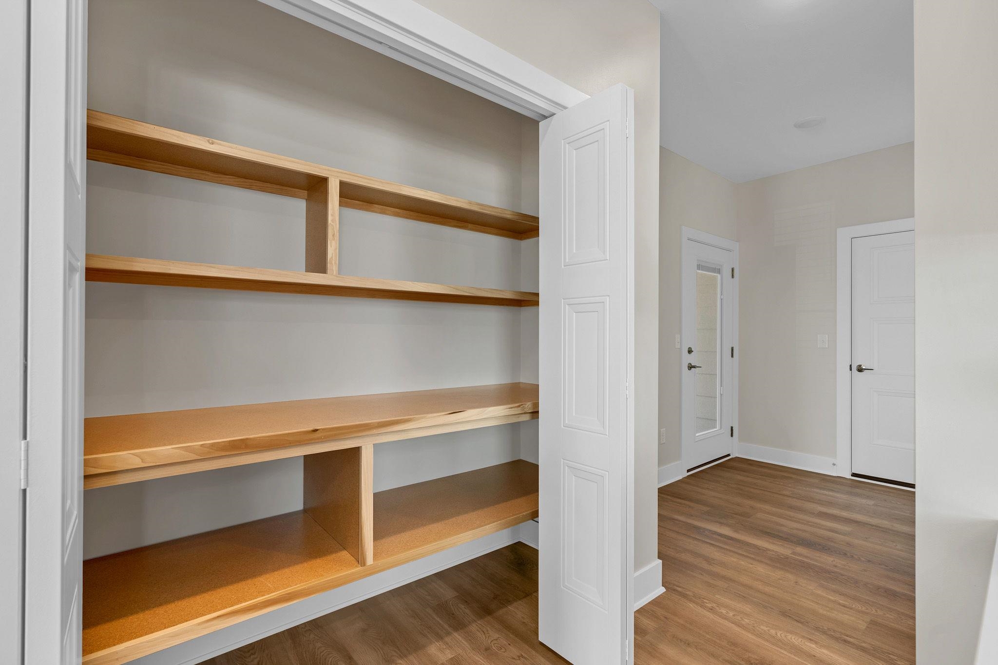 5854 Central Park Court Property Photo 13