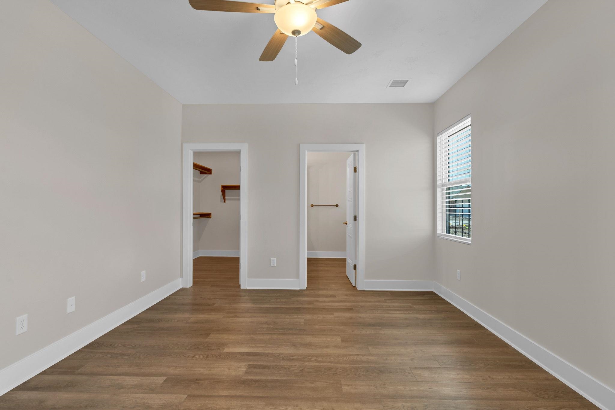 5854 Central Park Court Property Photo 17