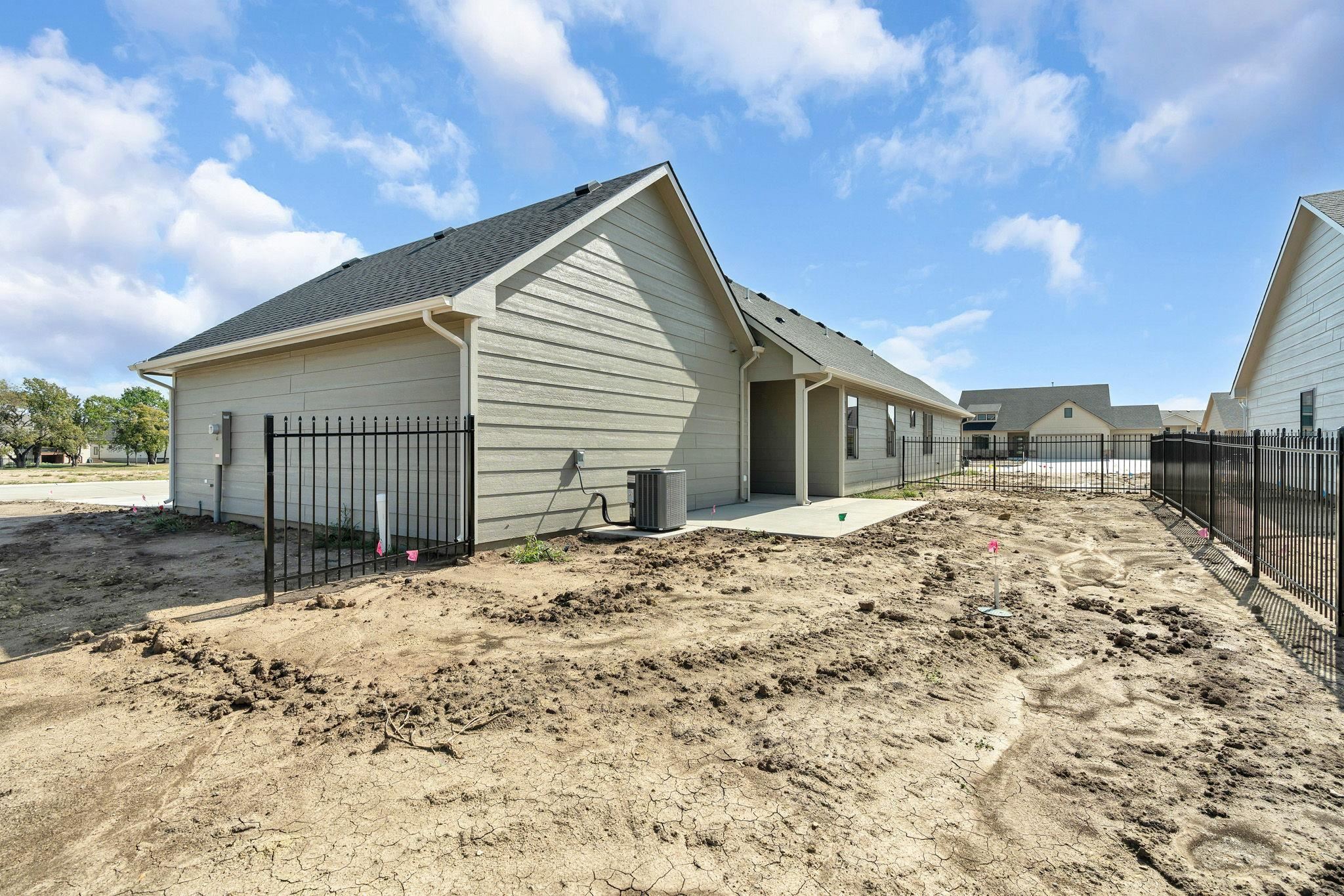 5854 Central Park Court Property Photo 27