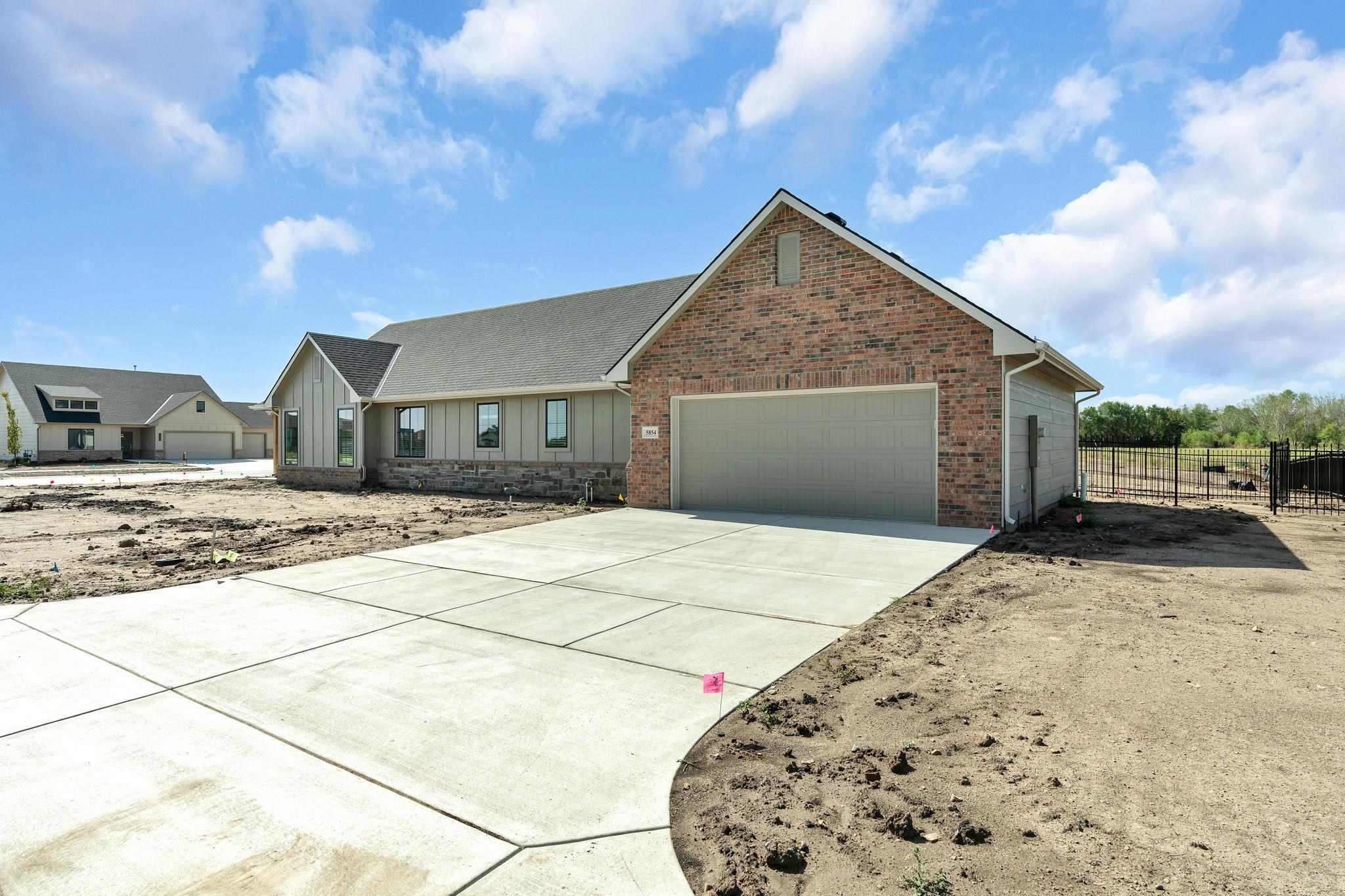 5854 Central Park Court Property Photo 29