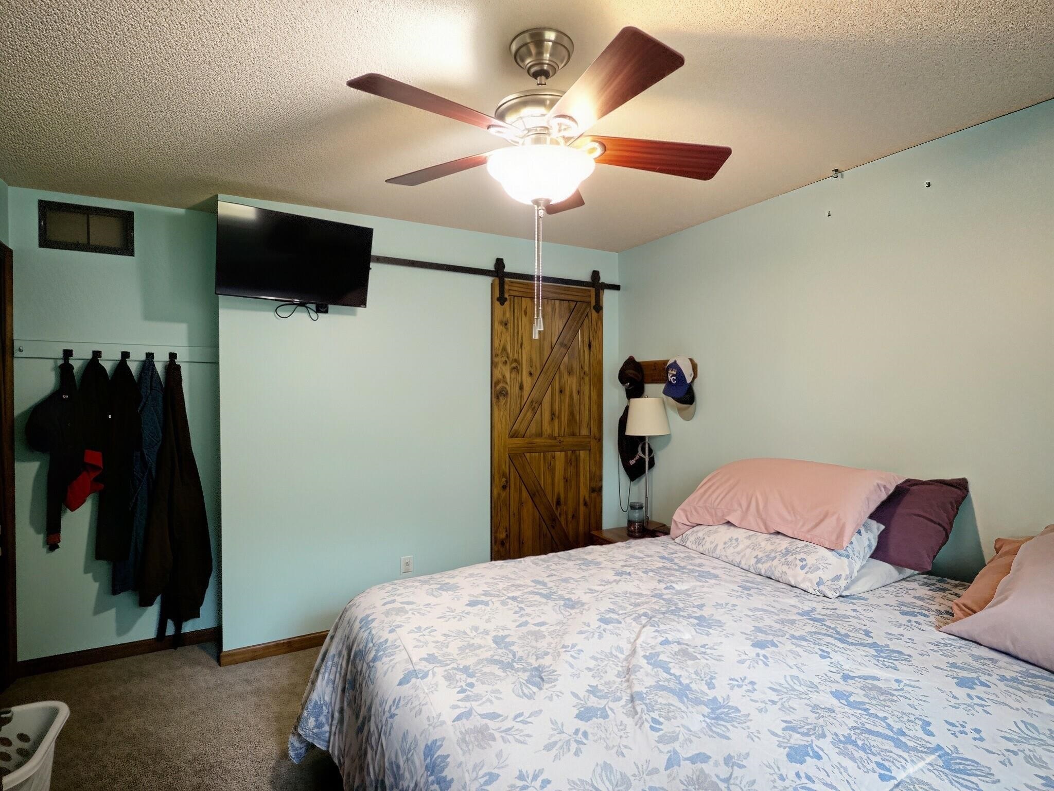 920 Cherry Hills Drive Property Photo 9