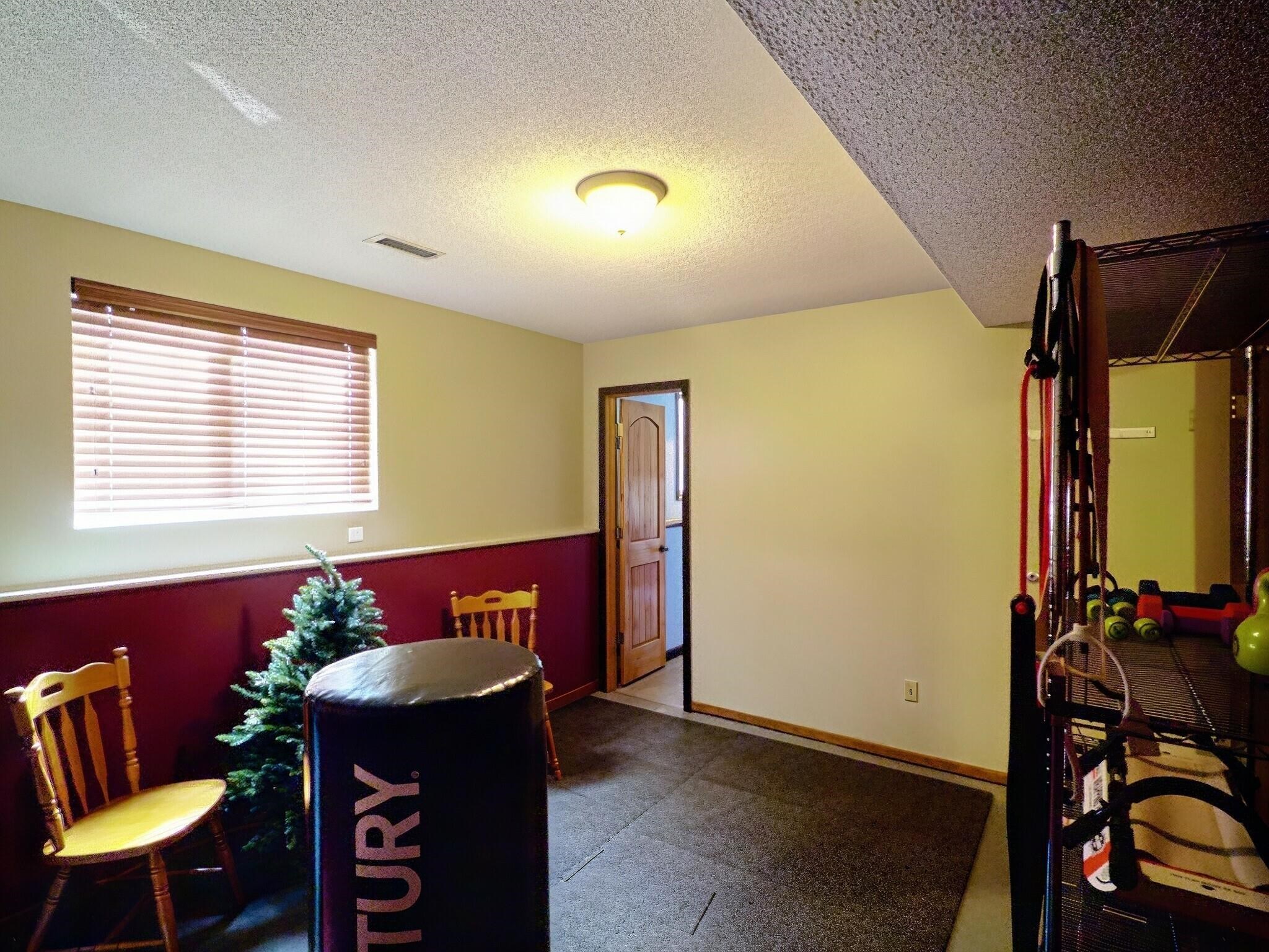 920 Cherry Hills Drive Property Photo 20