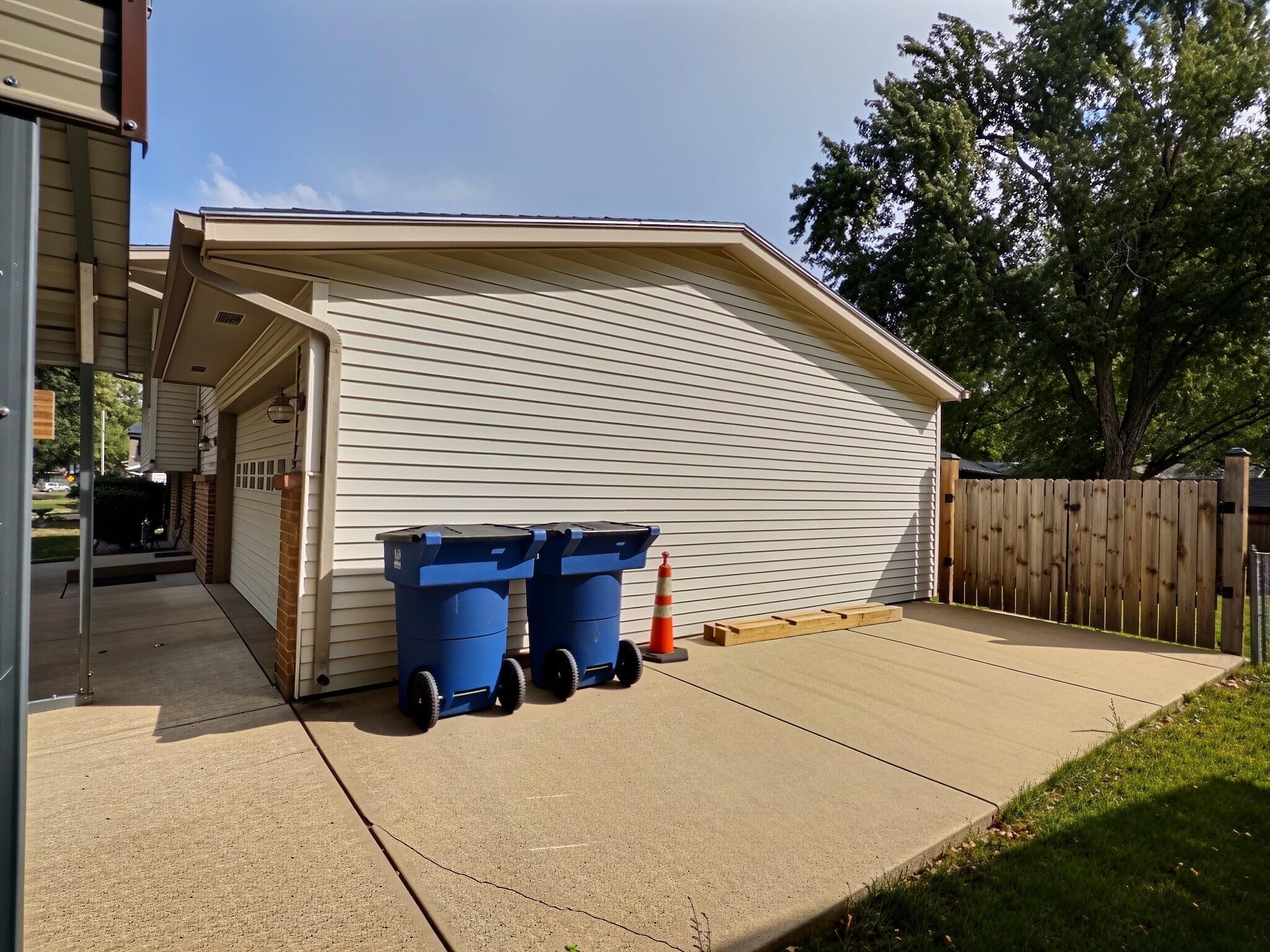 920 Cherry Hills Drive Property Photo 23