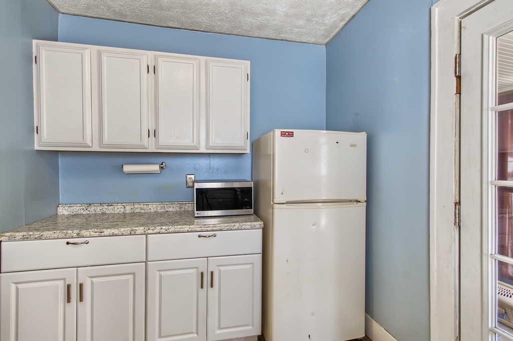 128 N Sedgwick St Property Photo 13