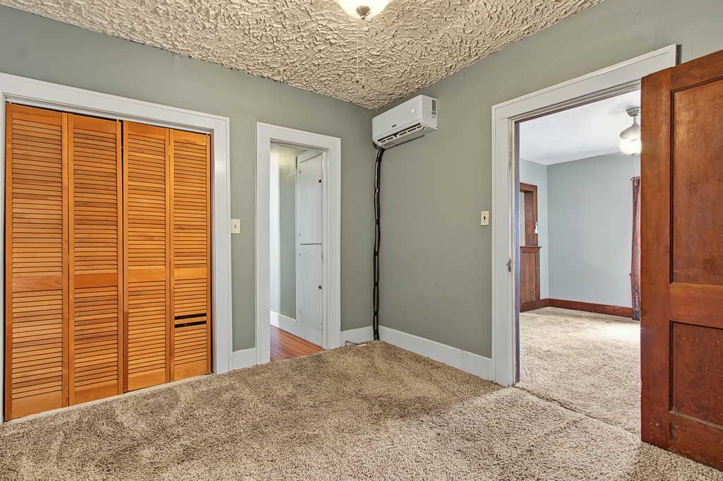 128 N Sedgwick St Property Photo 21