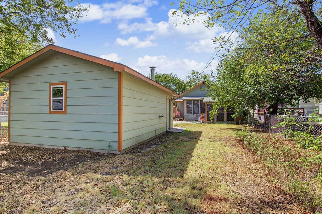 128 N Sedgwick St Property Photo 30