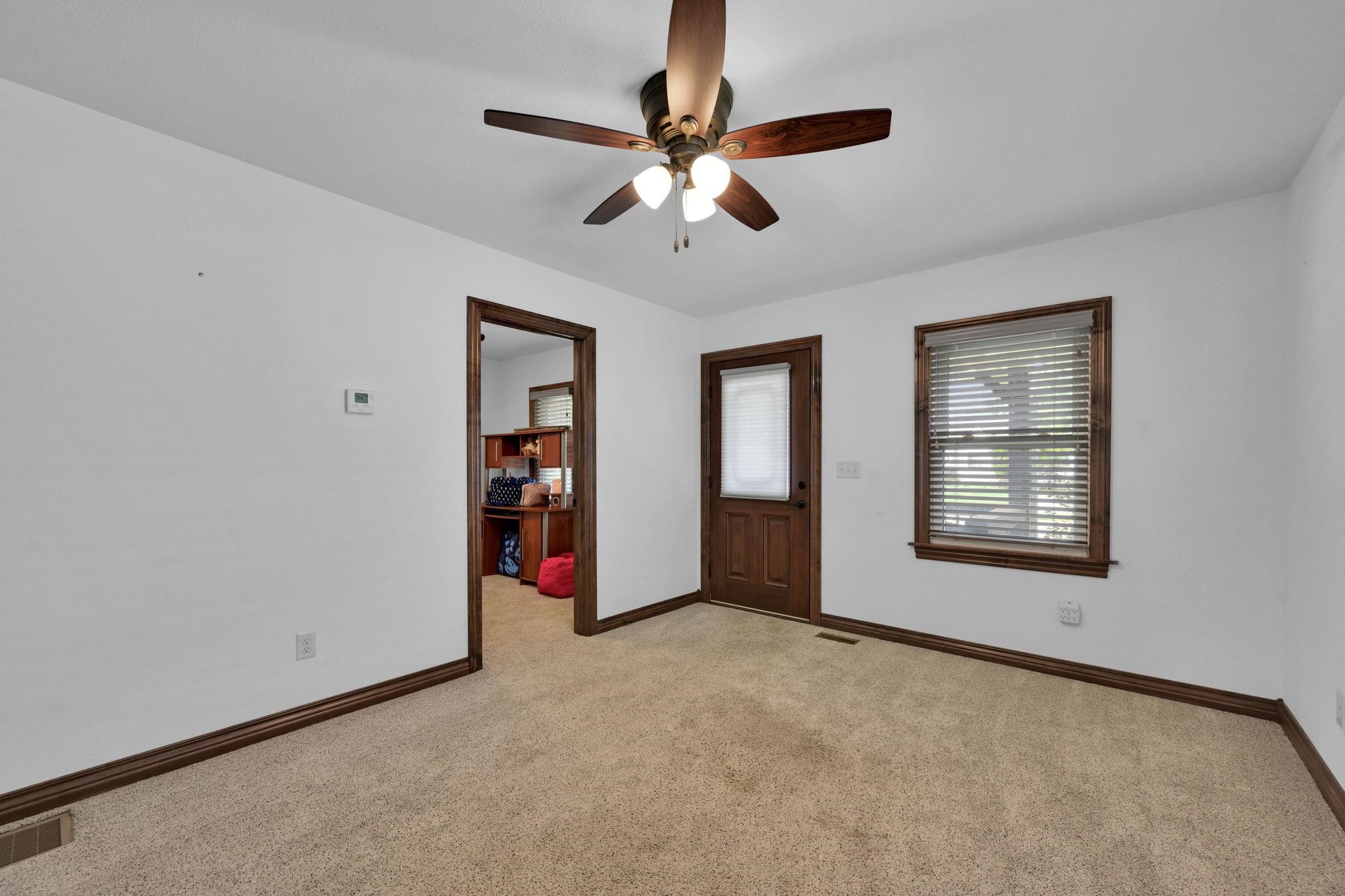 220 N Athenian Ave Property Photo 7