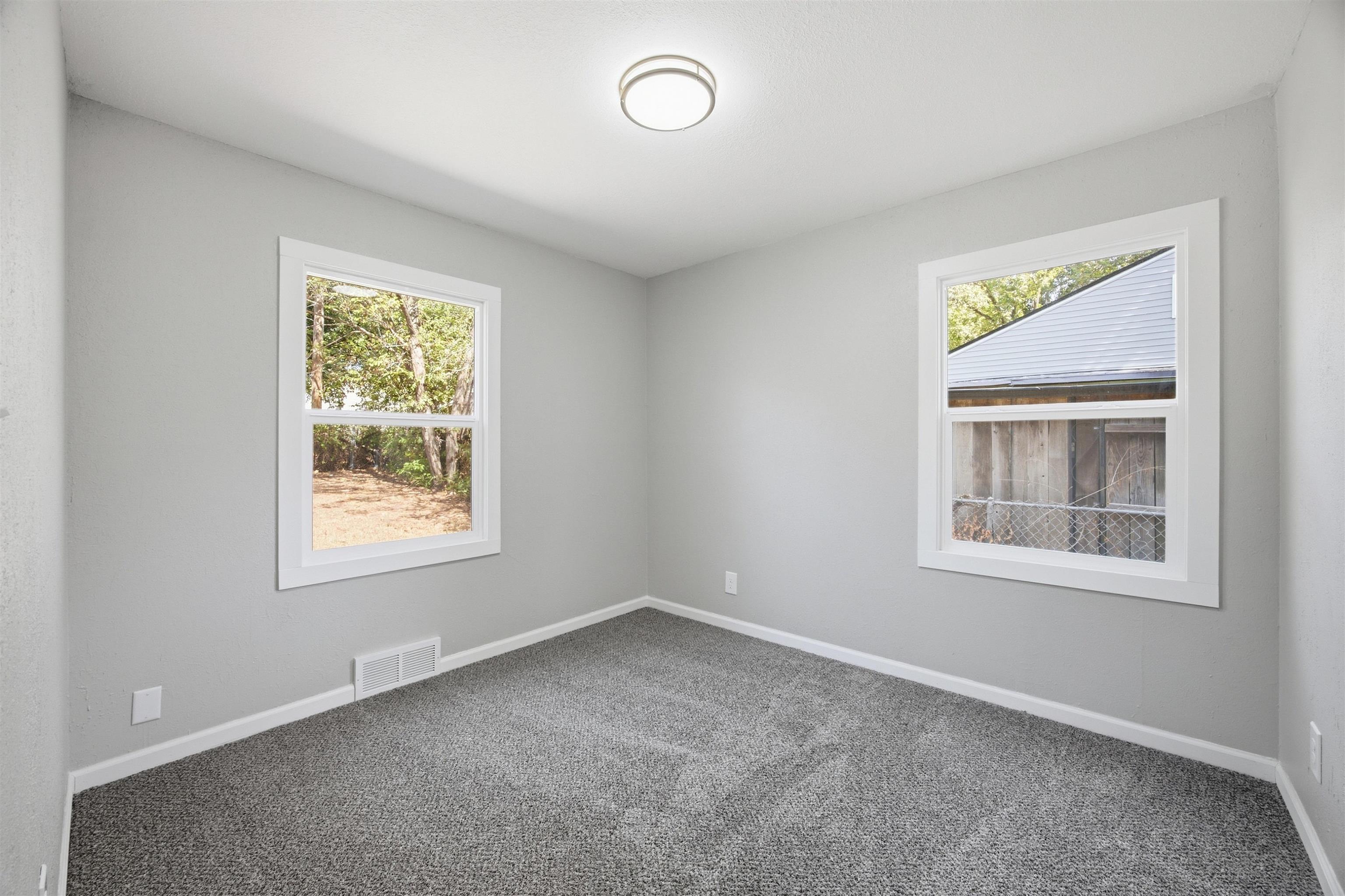 2522 E Audrey St Property Photo 16