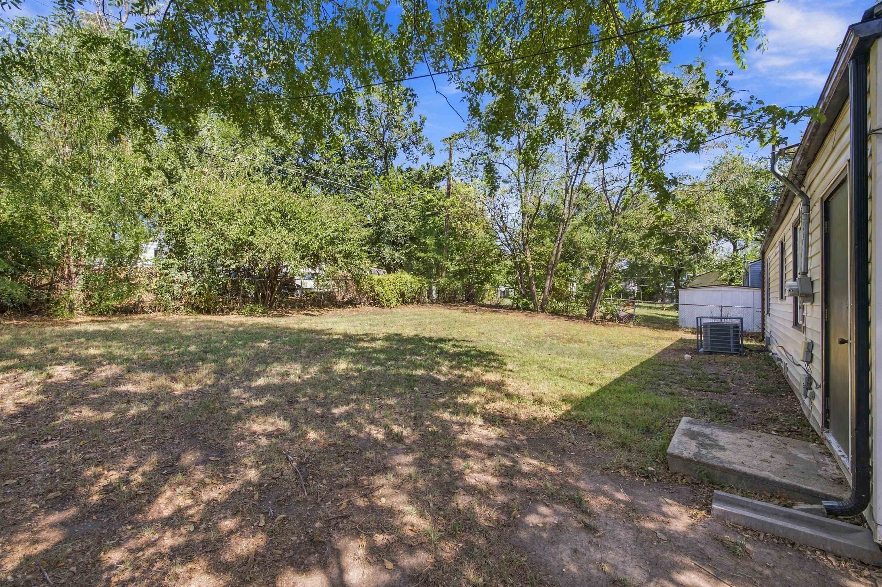 2522 E Audrey St Property Photo 18