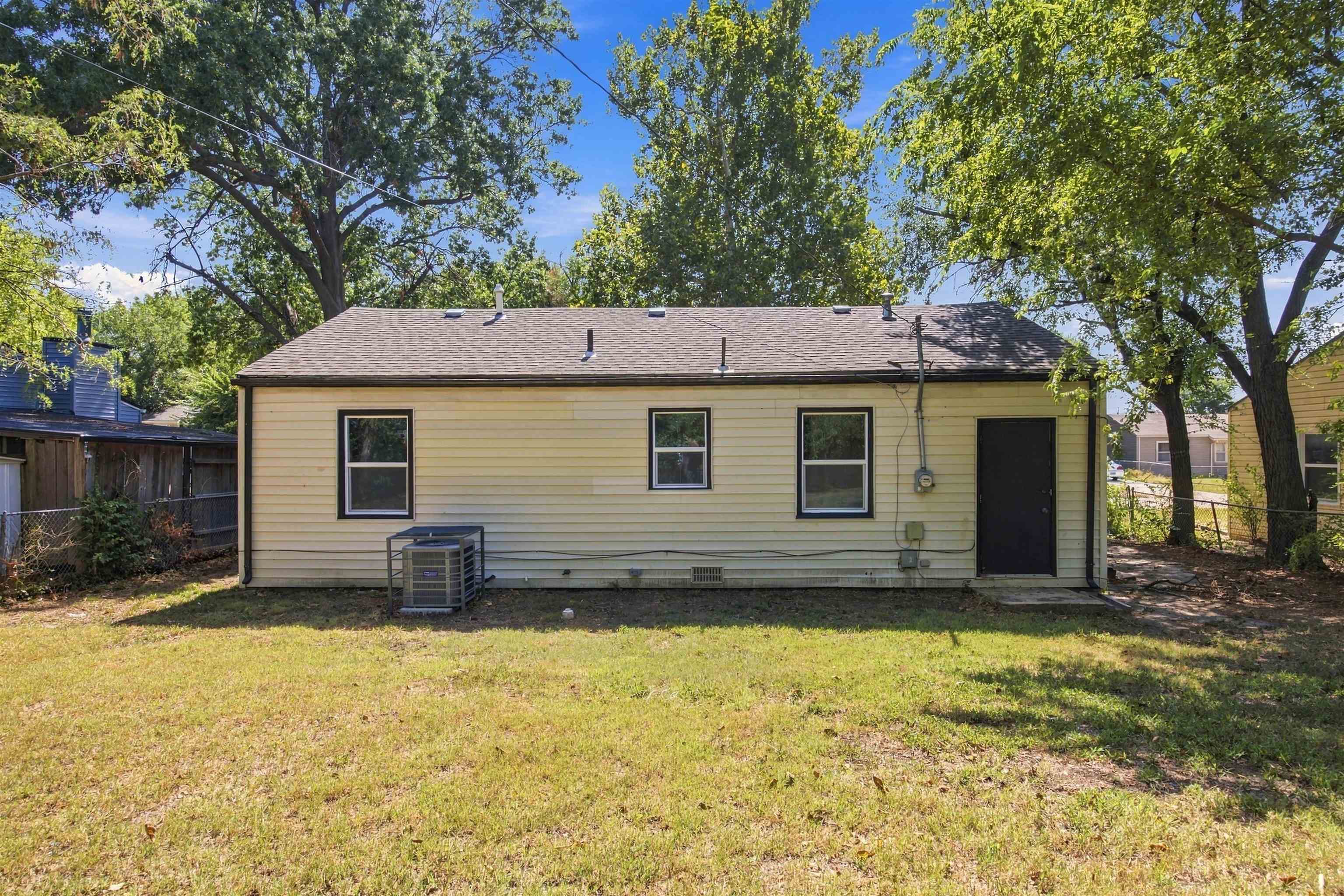 2522 E Audrey St Property Photo 20