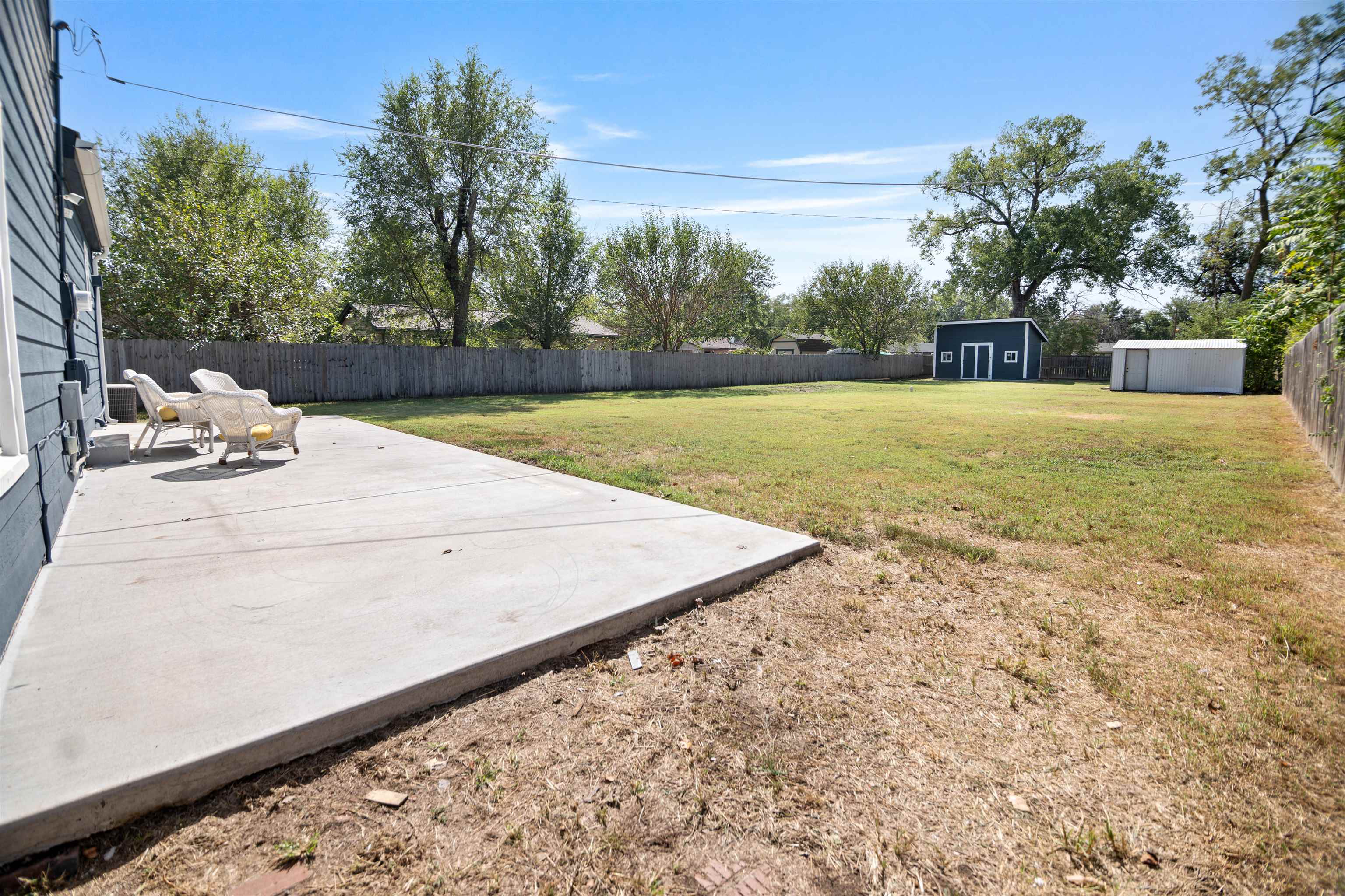 753 N Bebe Property Photo 18