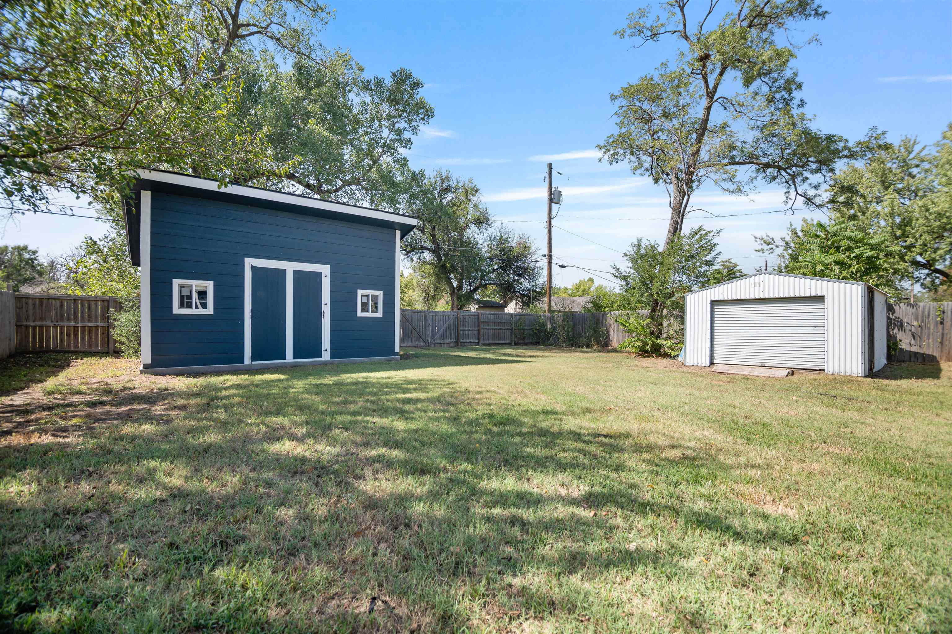 753 N Bebe Property Photo 20